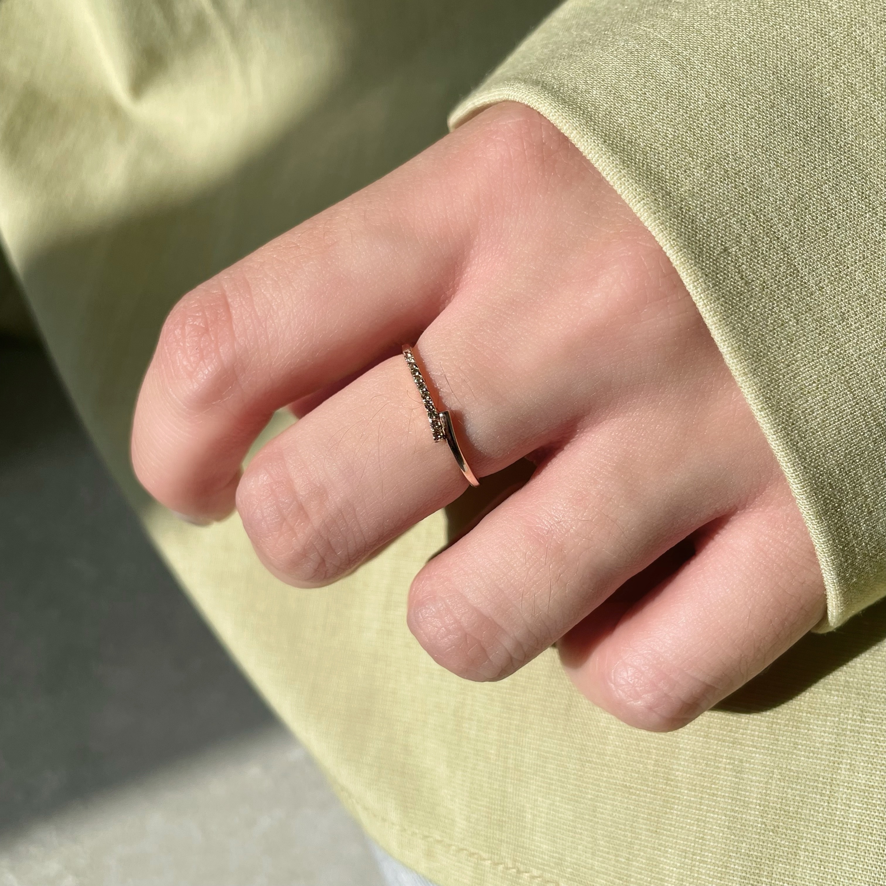 14k交錯排鑽戒指