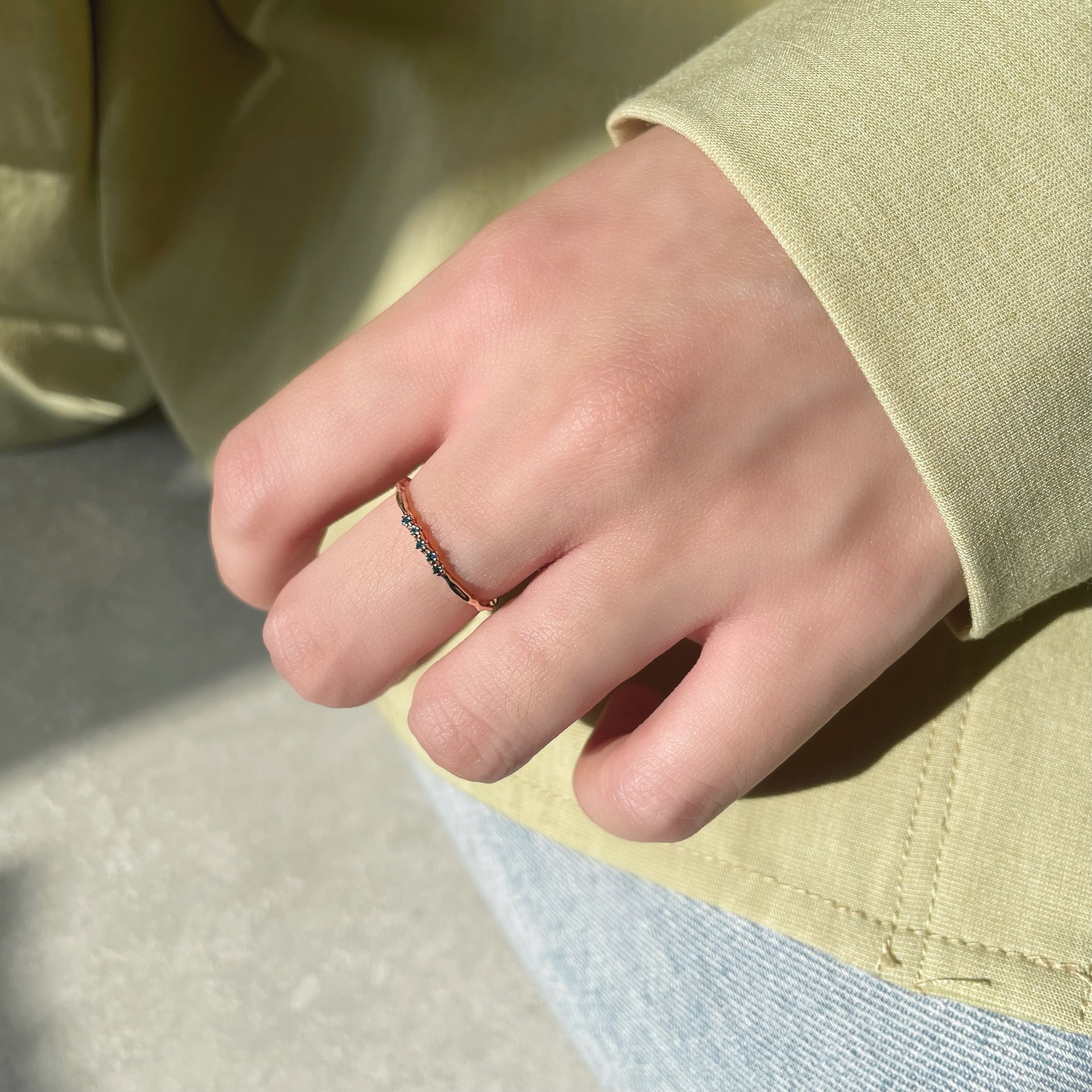 14k五顆小花藍鑽戒指