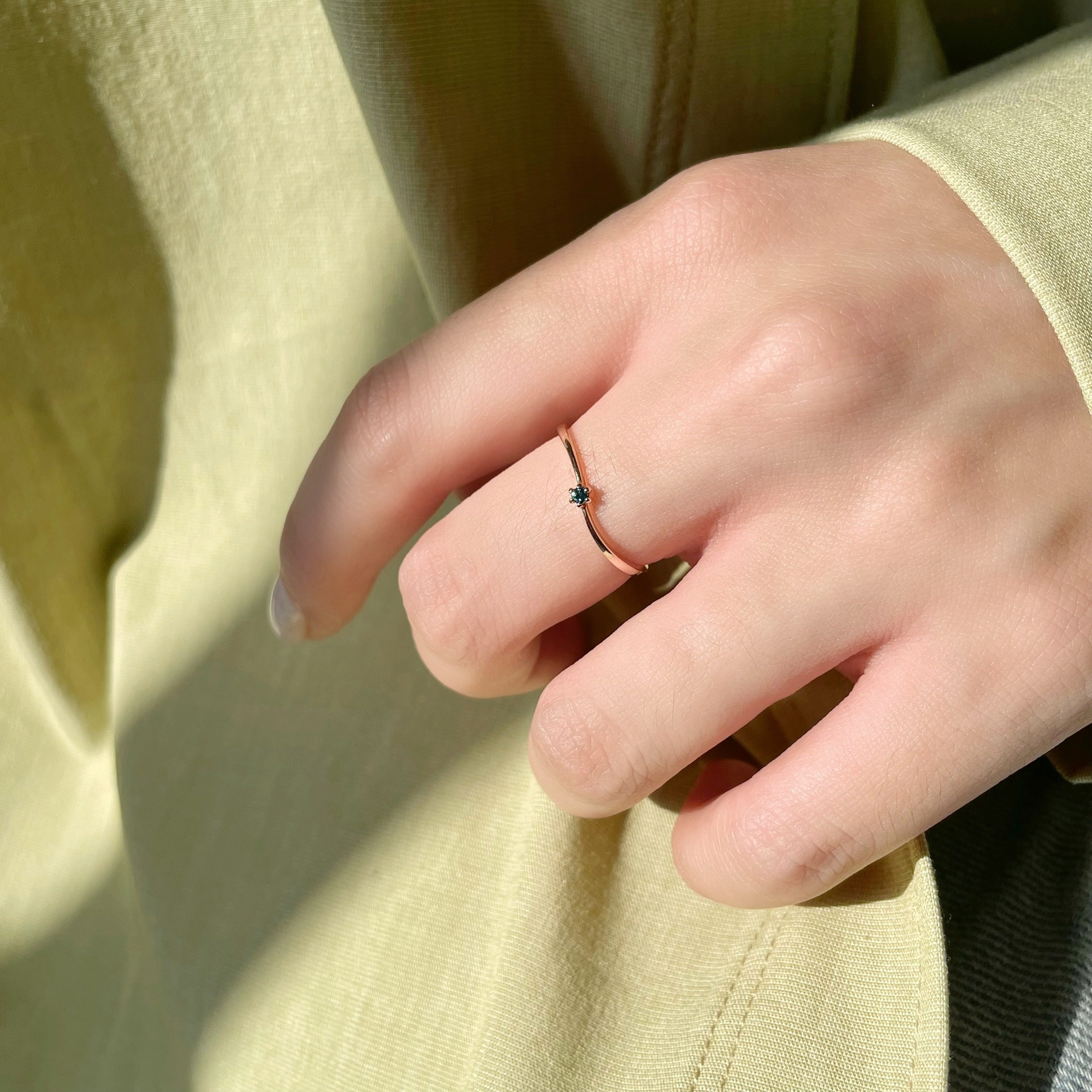 14k波浪六爪藍鑽戒指