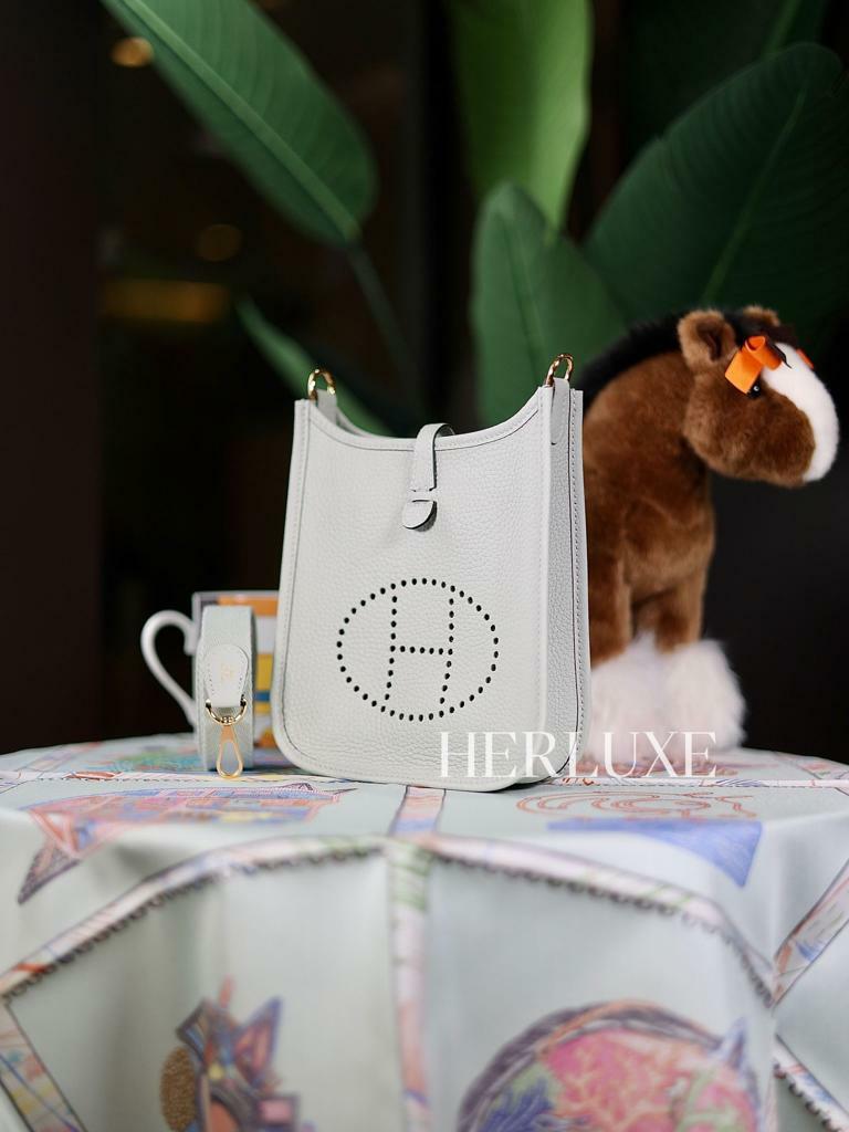 Evelyne mini 0W gris neve cc tc B  (一代：肩帶長105cm）