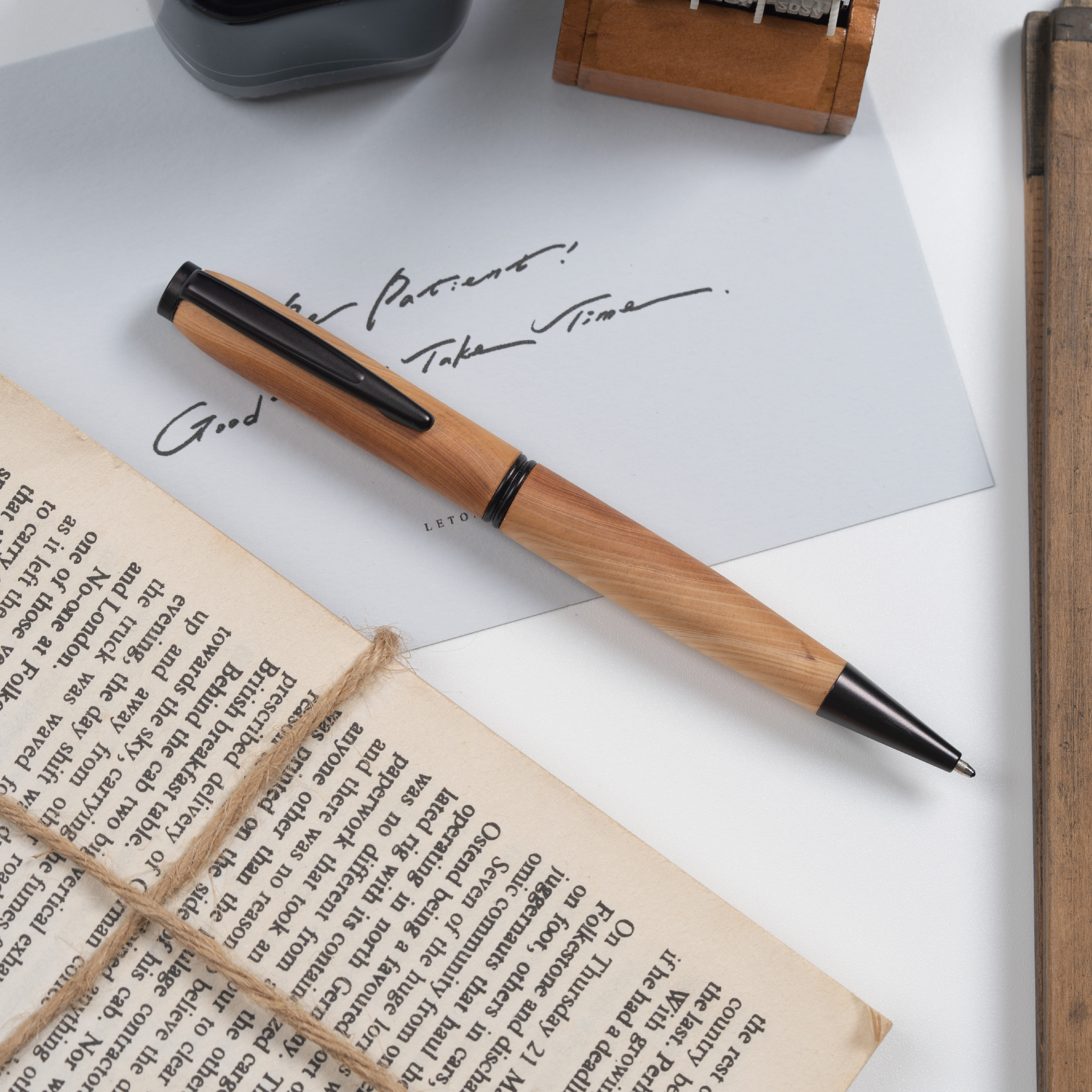 Whisper 原子筆 - 曦光