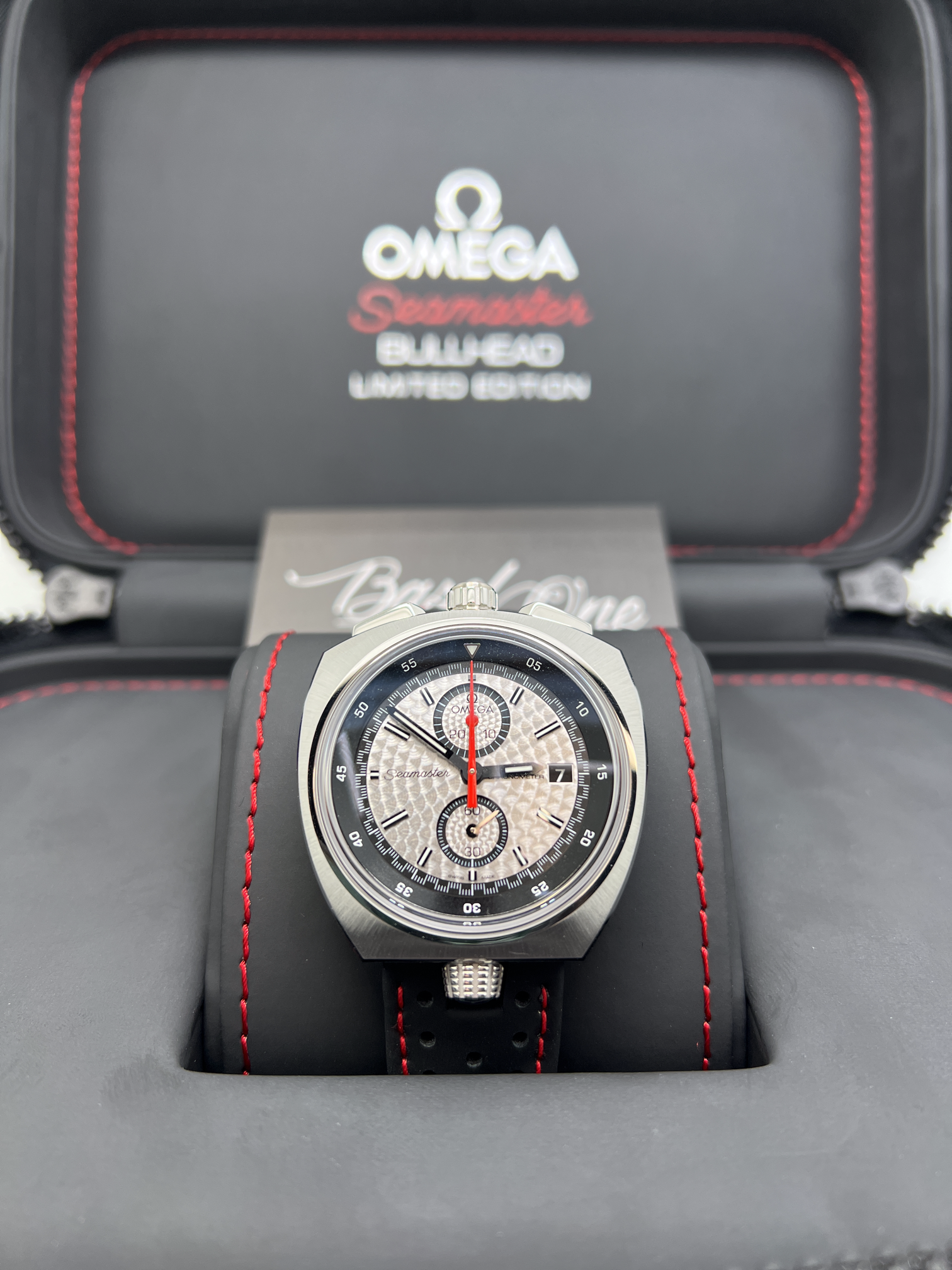 DISCONTINUED BRAND NEW OMEGA SEAMASTER BULLHEAD panda silver rallye DIAL STEEL 225.12.43.50.02.001 22512435002001 43 x 43 MM limited edition 669pcs