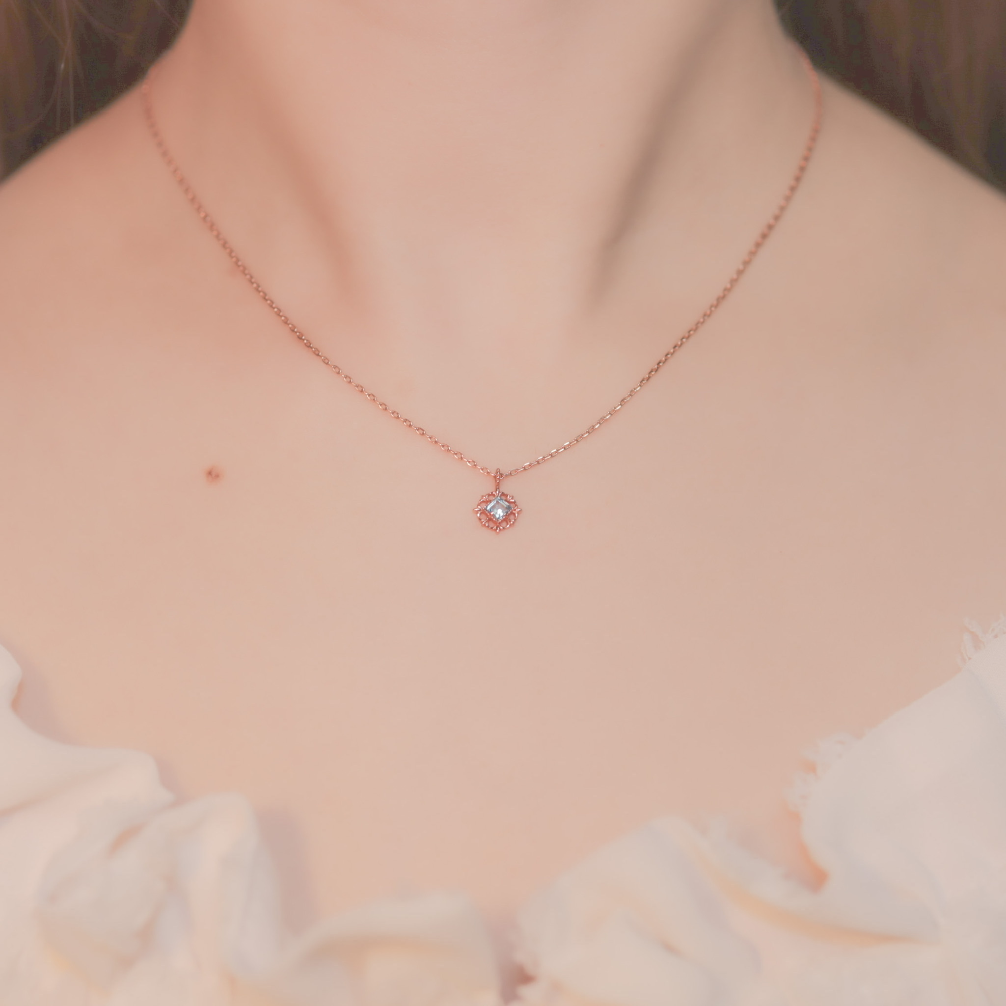 | 925 Silver・Rose Gold・Topaz | Blue Lake Necklace | NE0502 |