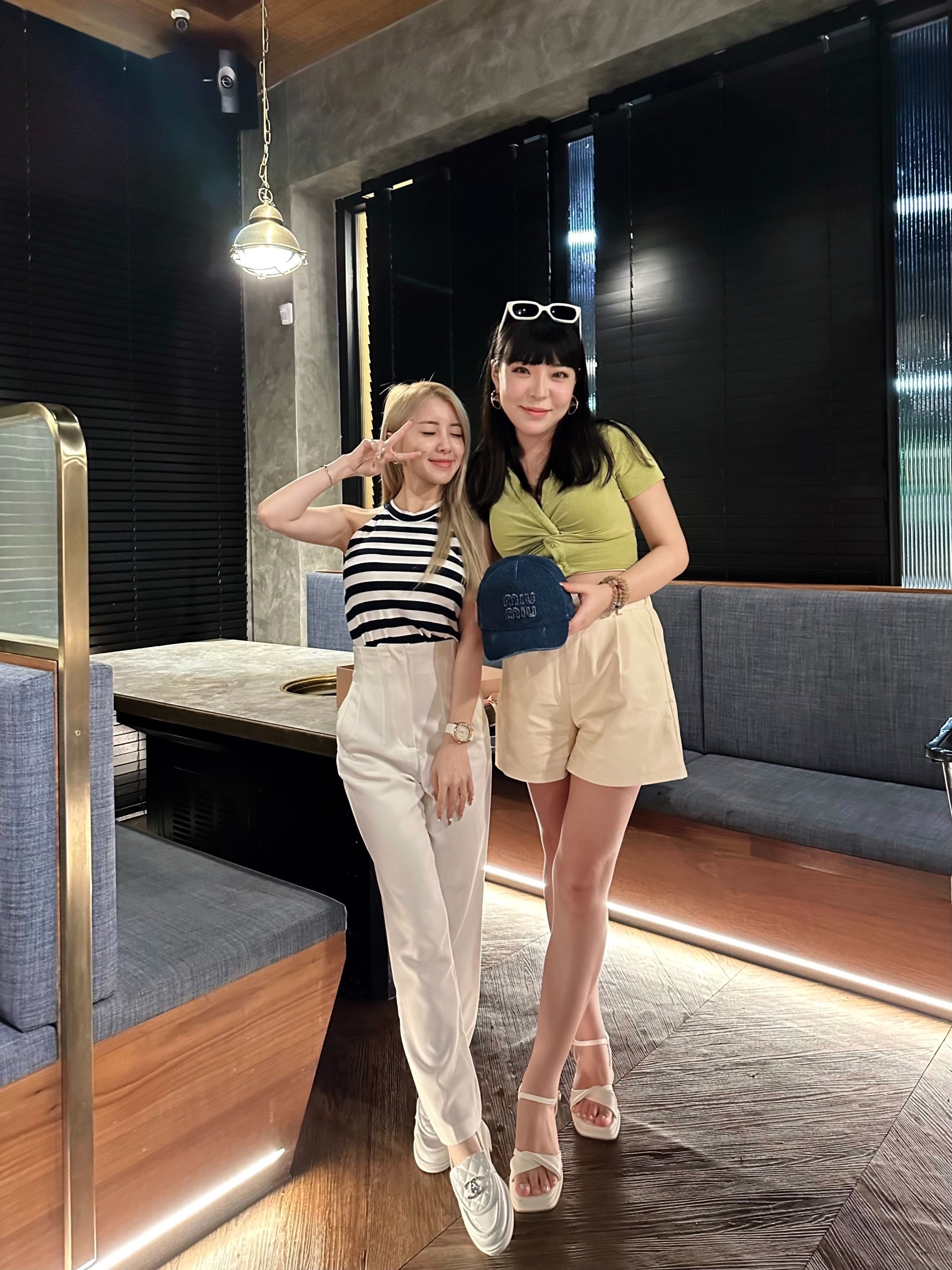 正韓條紋削肩背心｜現貨商品