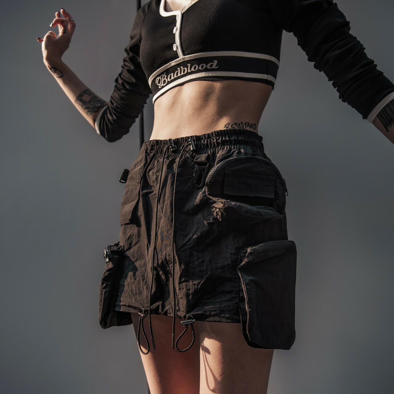 PREDATOR 高街VIBE 涼感金屬尼龍 顯瘦機能裙子 抽繩 Nylon Skirt