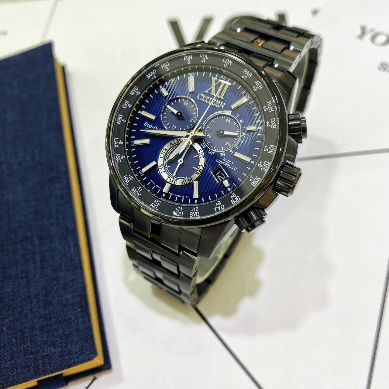 【CITIZEN星辰】廣告款亞洲限定全球電波計時手錶 CB5885-85L 42.5mm 現代鐘錶