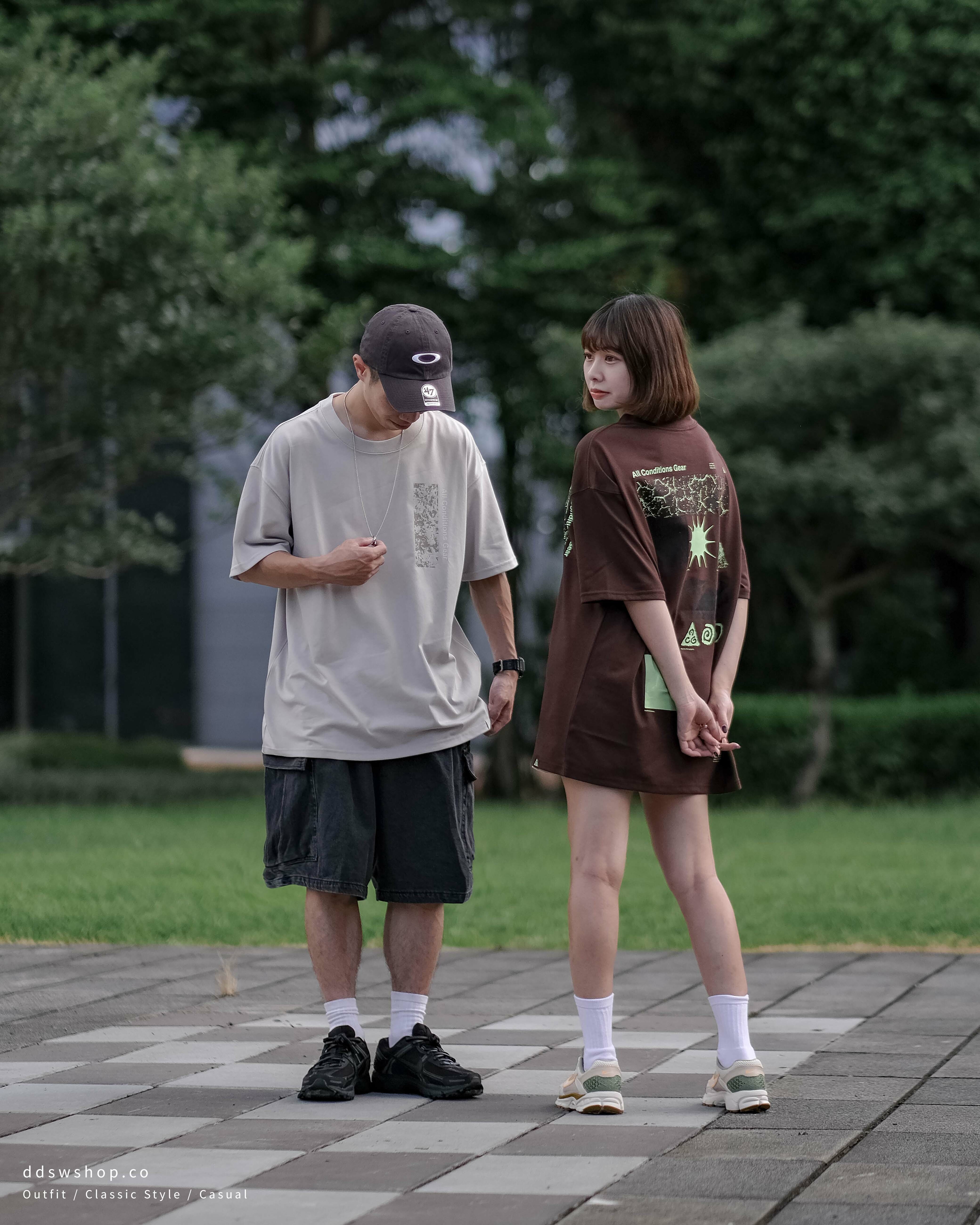 Nike ACG 短袖 死亡火谷圖騰背圖 灰杏色FJ1126-012 紅咖色FJ1126-227