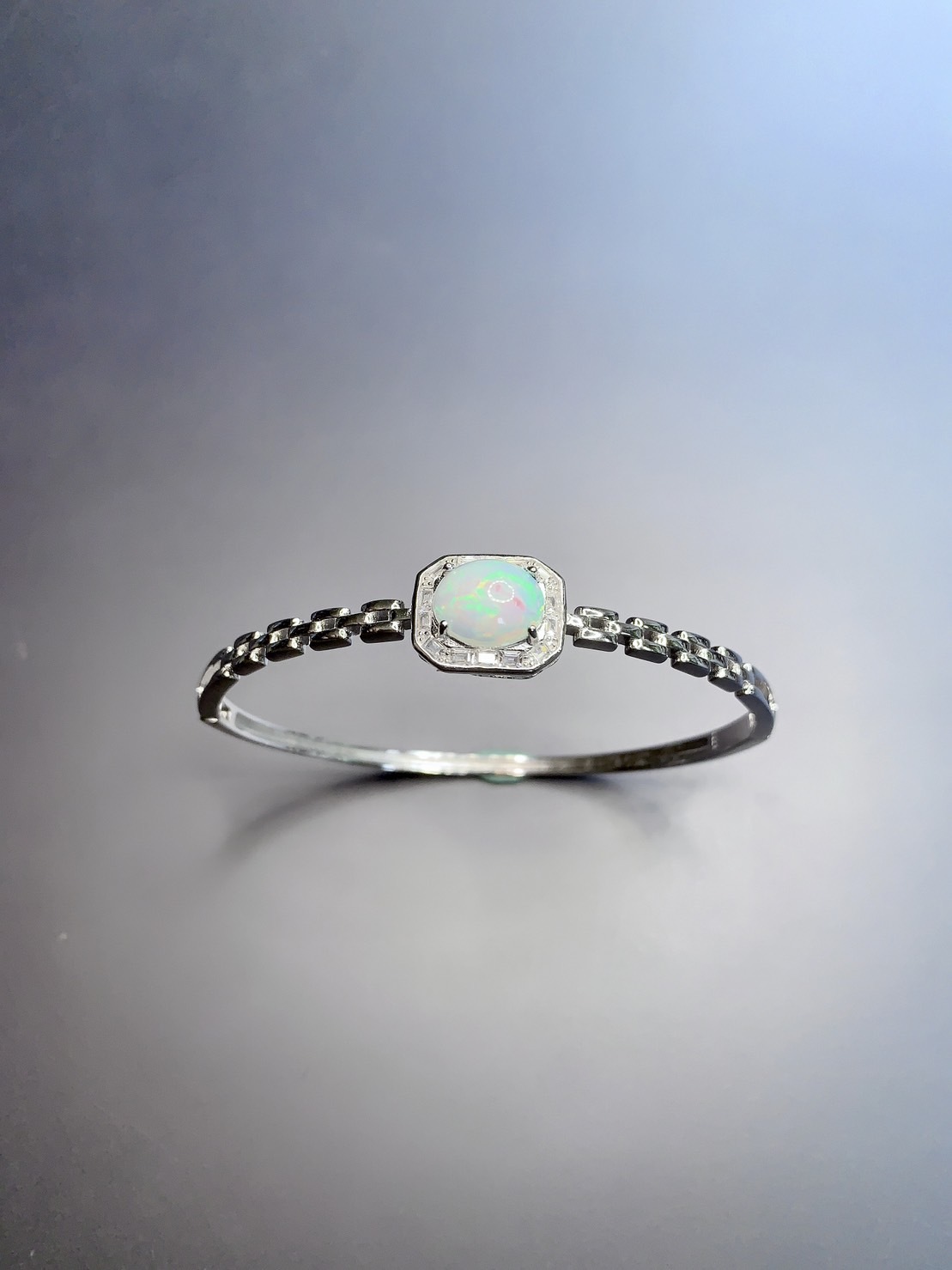 強彩光大顆蛋白石主石銀手環丨十月丨靈感視野執行力