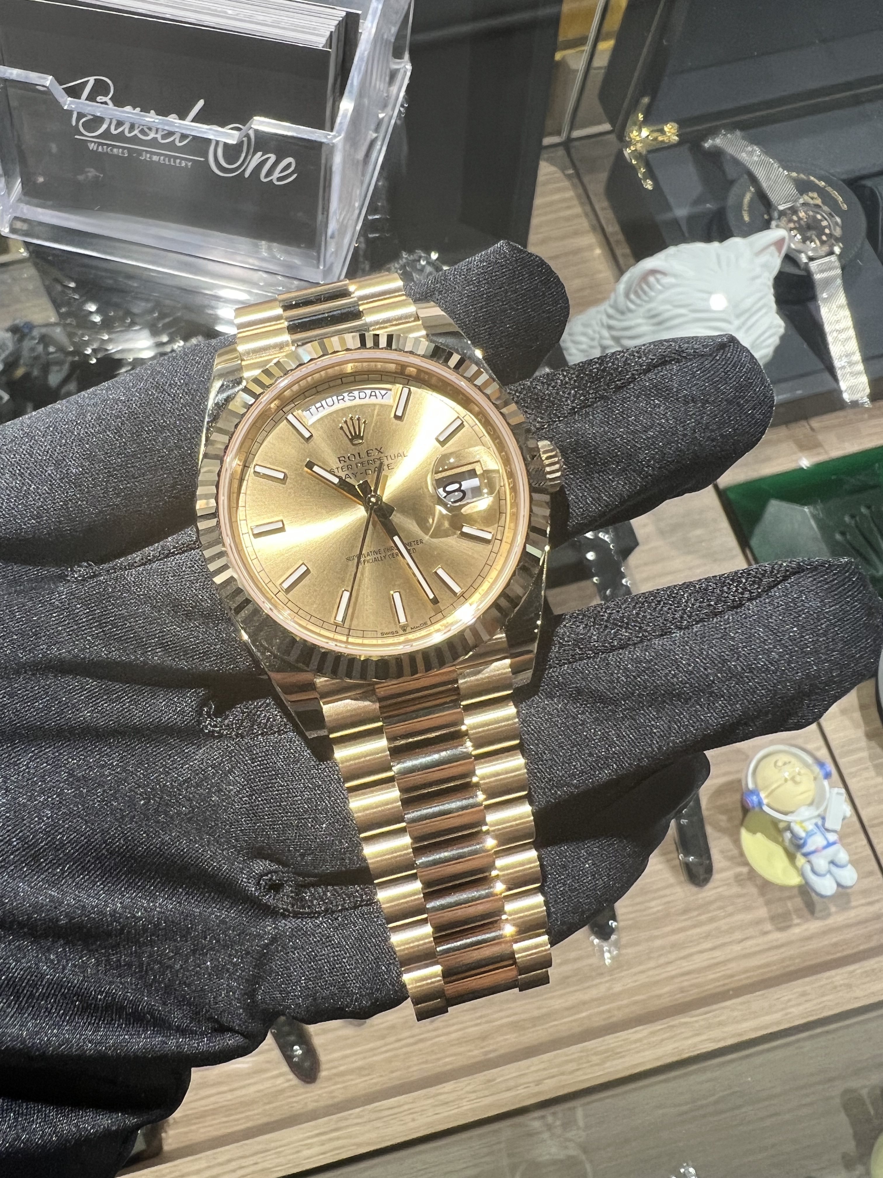 ほんだChampagne Pre-Owned* Rolex Platinum Day-Date 40 Watch - Baguette
