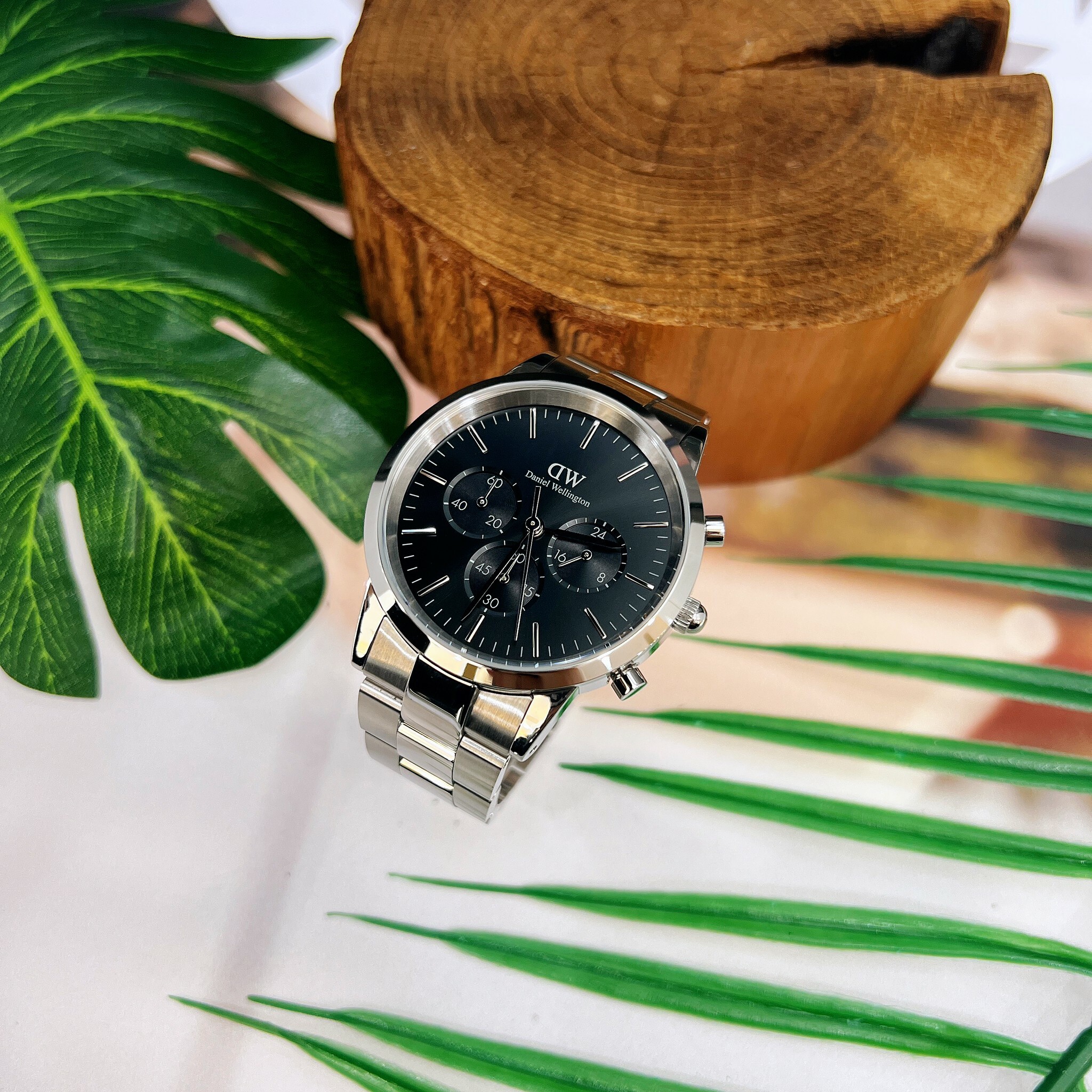 【DW Daniel Wellington】超越自我三眼計時腕錶DW00100645 42mm 現代鐘錶