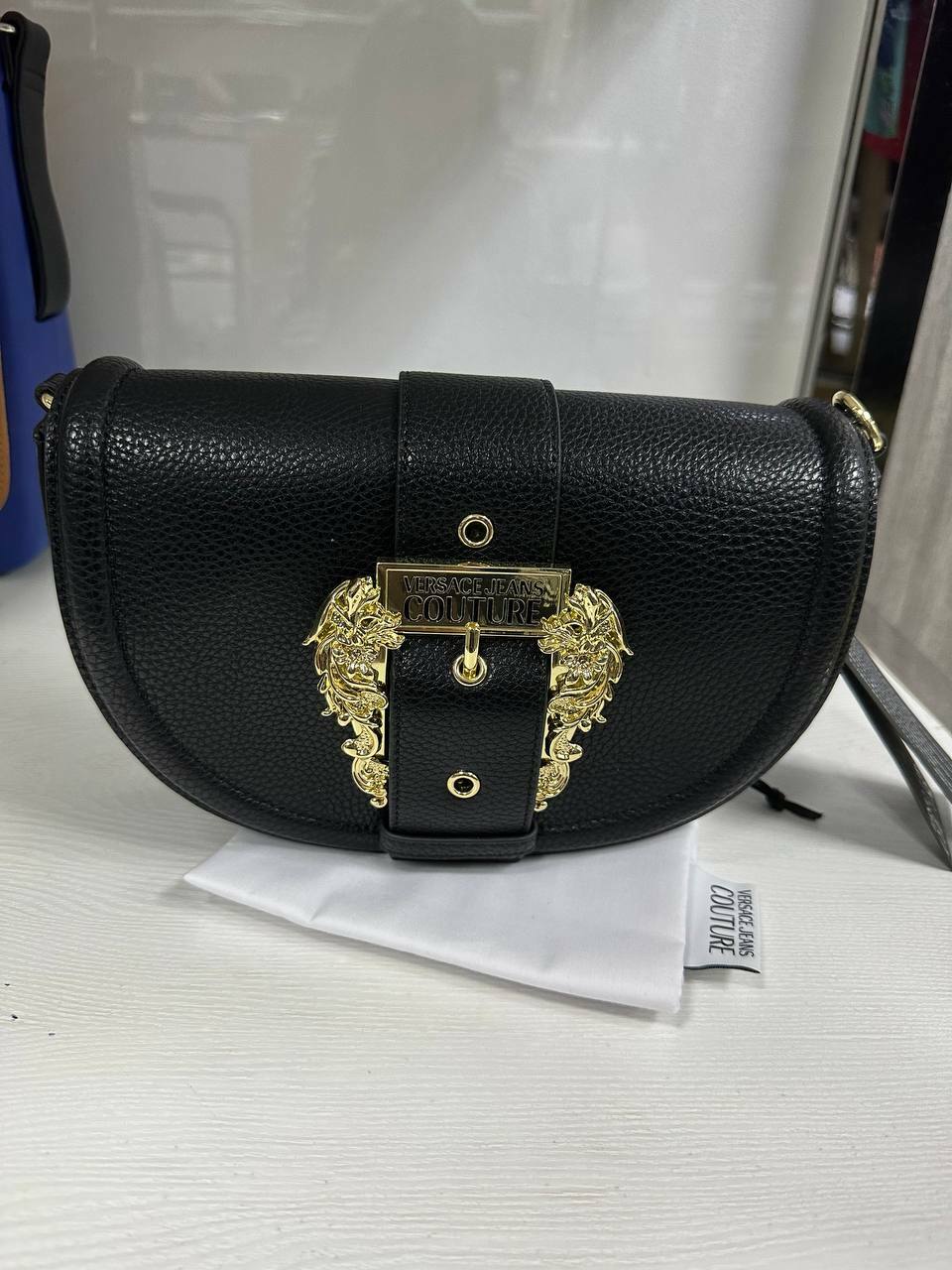 [S] VERSACE COUTURE 74VA4BF3 ZS413 899 COUTURE 01 SKETCH GRAINY PU HALF MOON BAG,BLACK, 8052019144888 (SVC40)