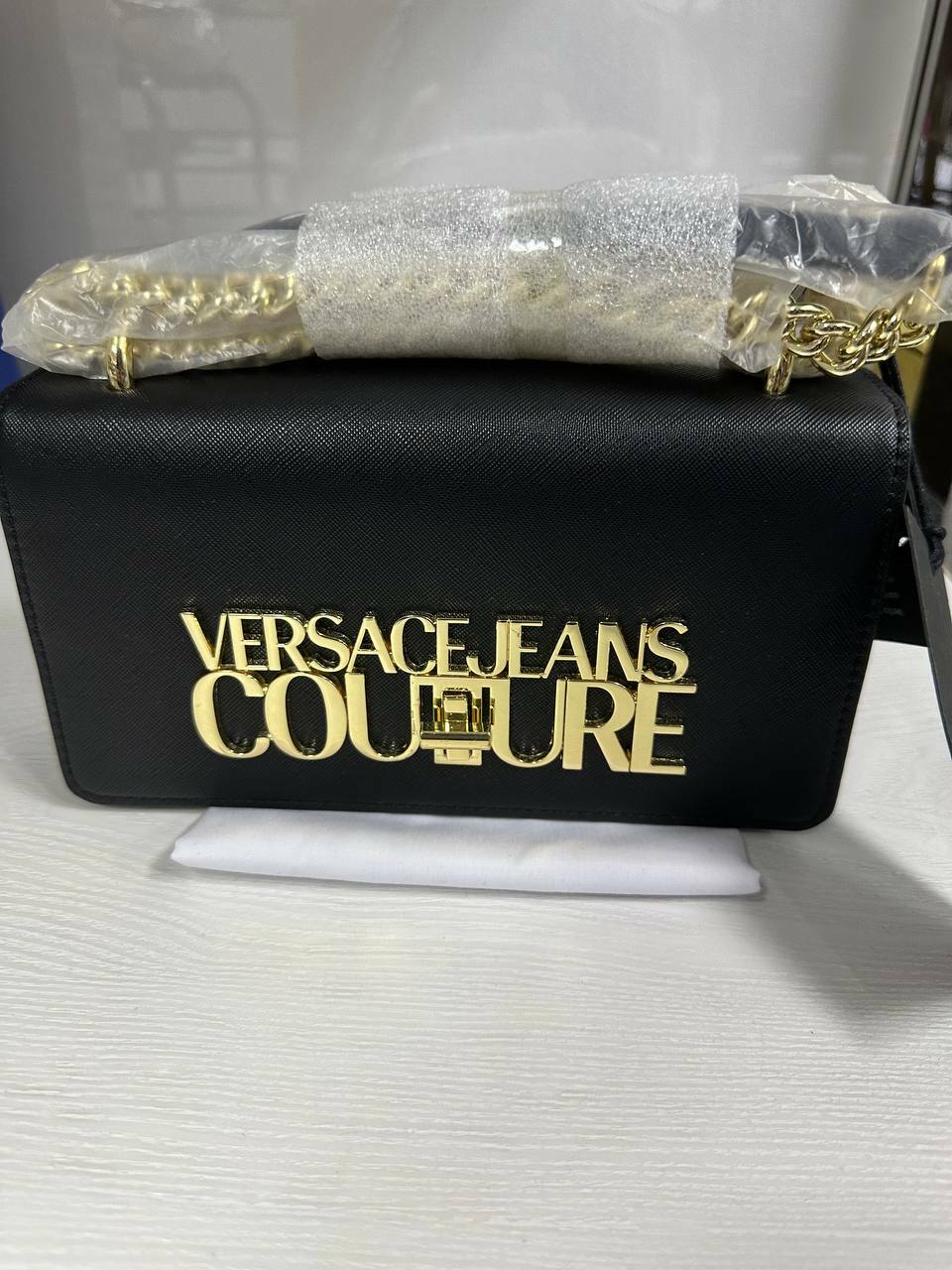 [S] VERSACE COUTURE 74VA4BL1 ZS467 899 LOGO LOCK SKETCH SAFFIANO PU BAG,BLACK, 8052019146547 (SVC44)