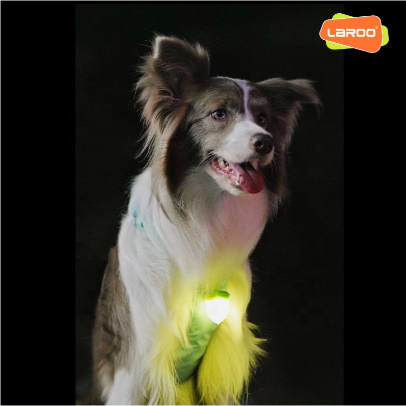 LaRoo Nut Blinker (Brown/Green/Pink)