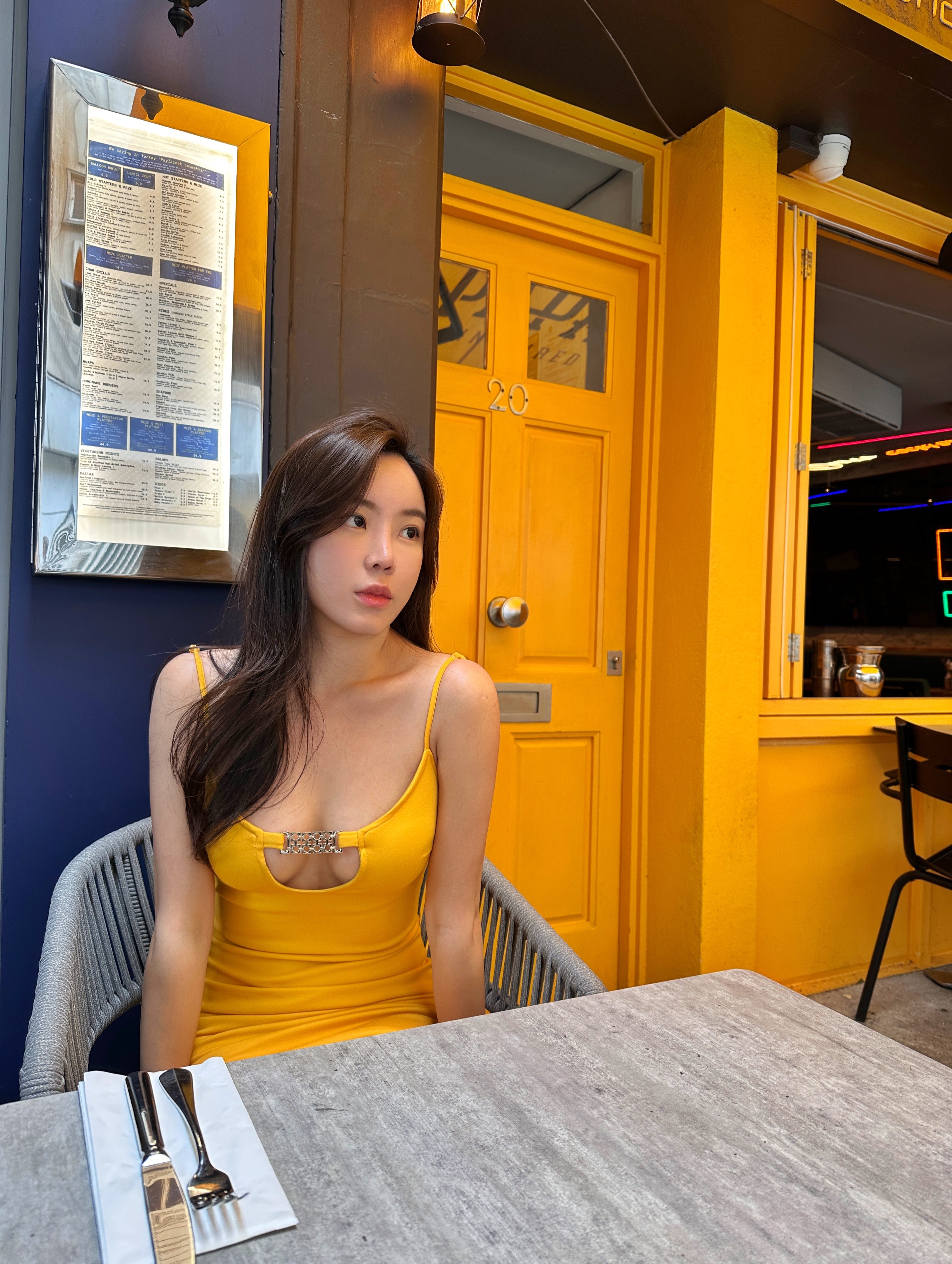 Paris 香榭大道 銀扣細肩修身長洋裝