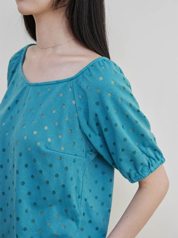 微笑弧線鬆緊袖上衣-芽球