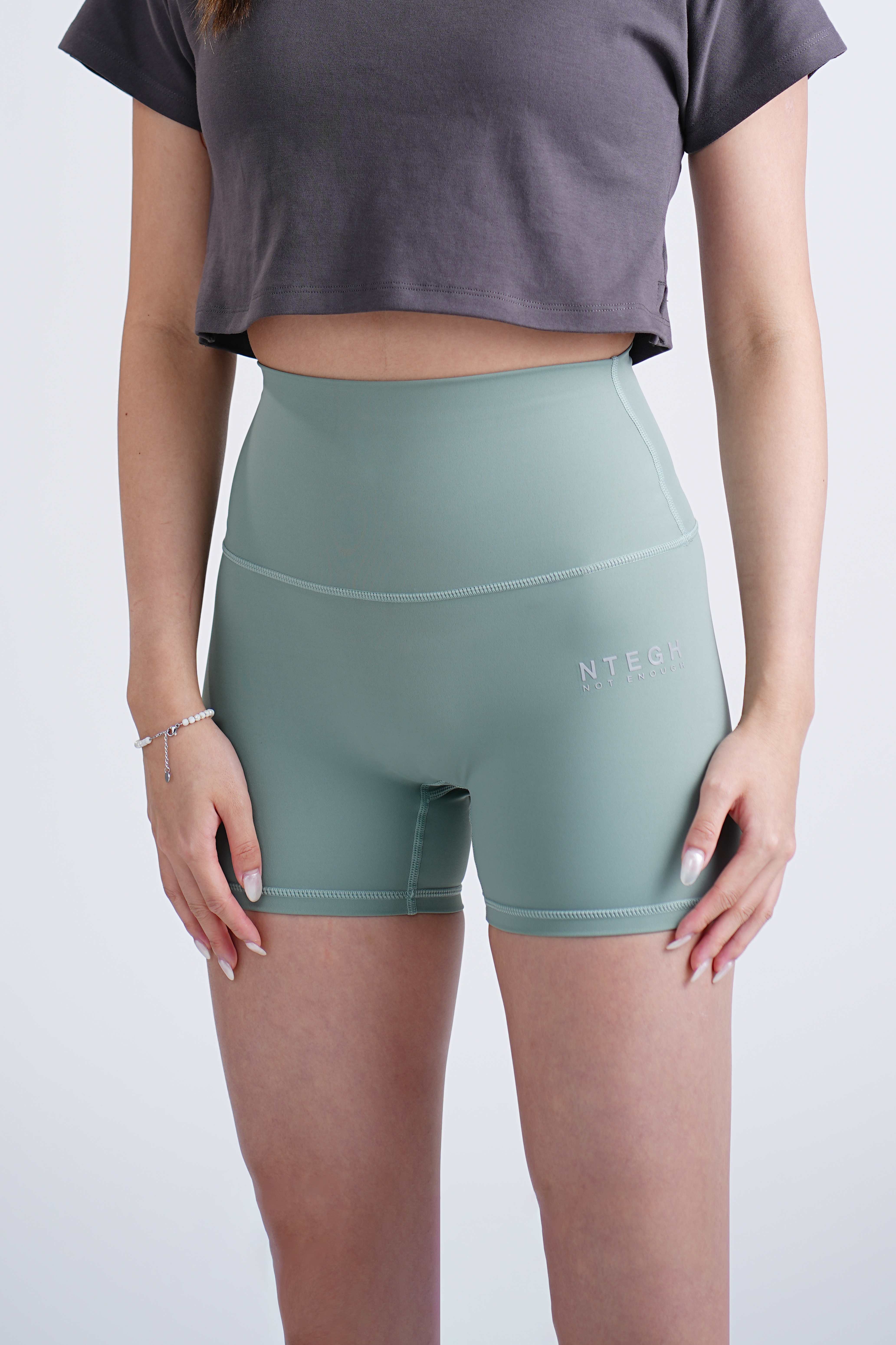 NOT ENOUGH BASIC SHORTS (GREEN)