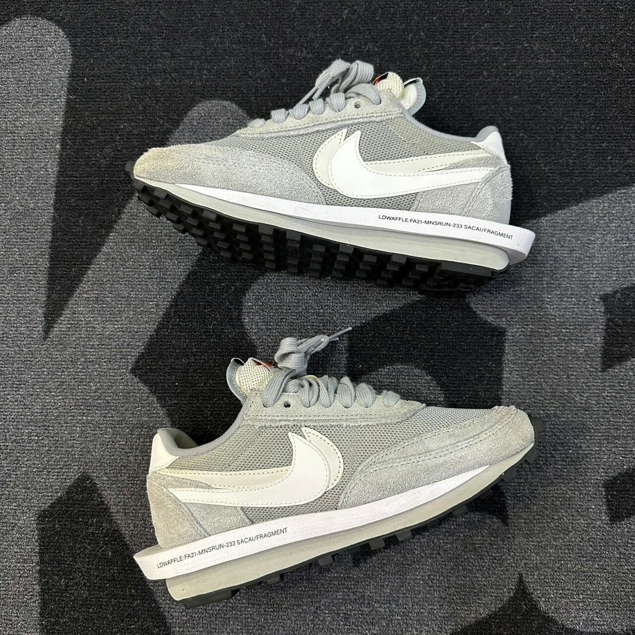 二手商品【US5.5=24CM】Sacai x FRAGMENT x Nike LDWAFFLE 三方聯名 灰色 閃電 休閒跑鞋【DH2684-001】