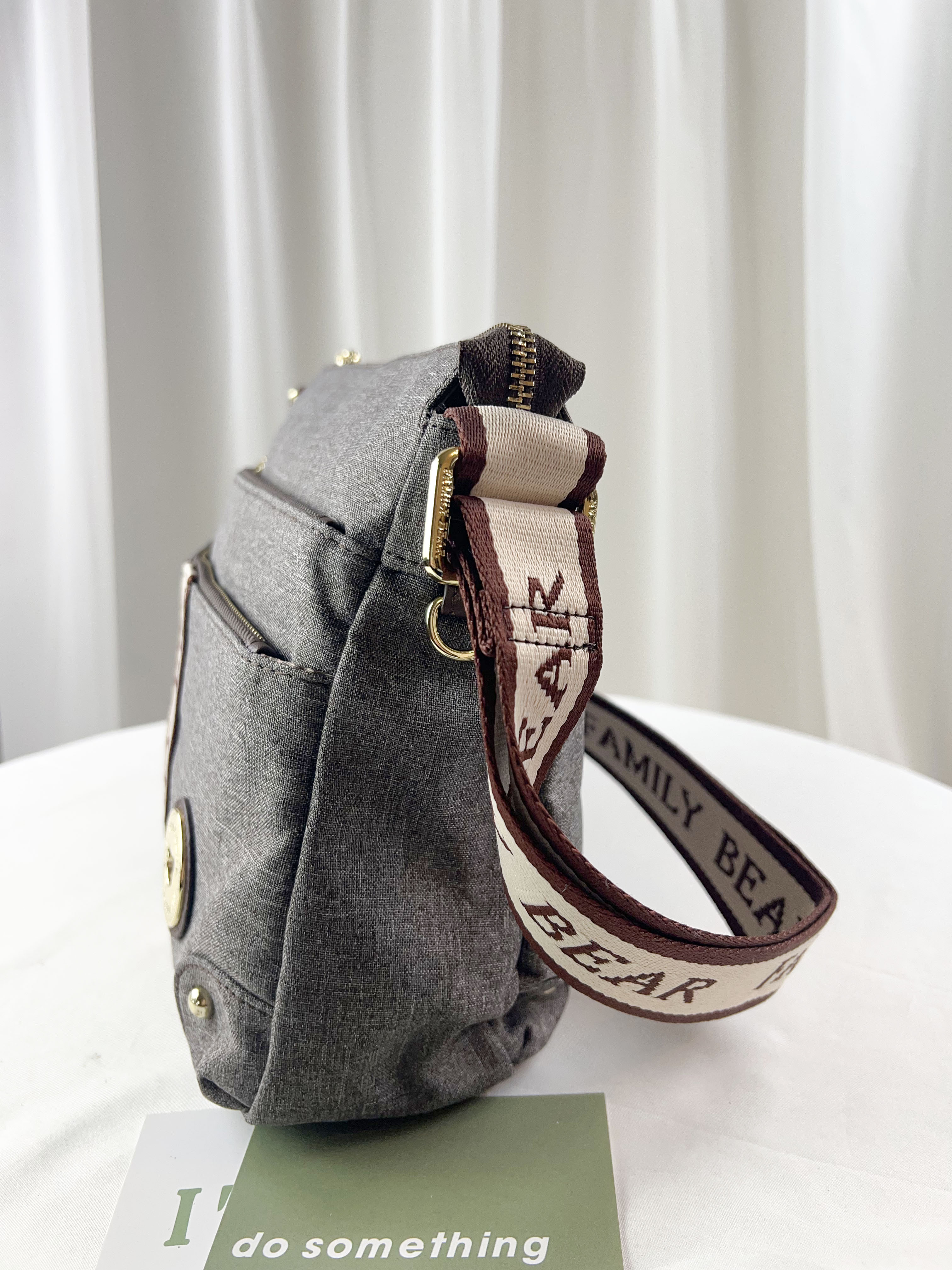 FamilyBear 織帶灰配咖防潑水側背包 附兔兔吊飾 #2045