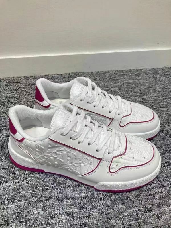 Christian Dior 白色粉底浮雕字母球鞋 KCK366 LOM  76W-T