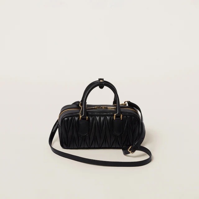 MIU MIU Arcadie Matelassé納帕軟皮手挽袋
