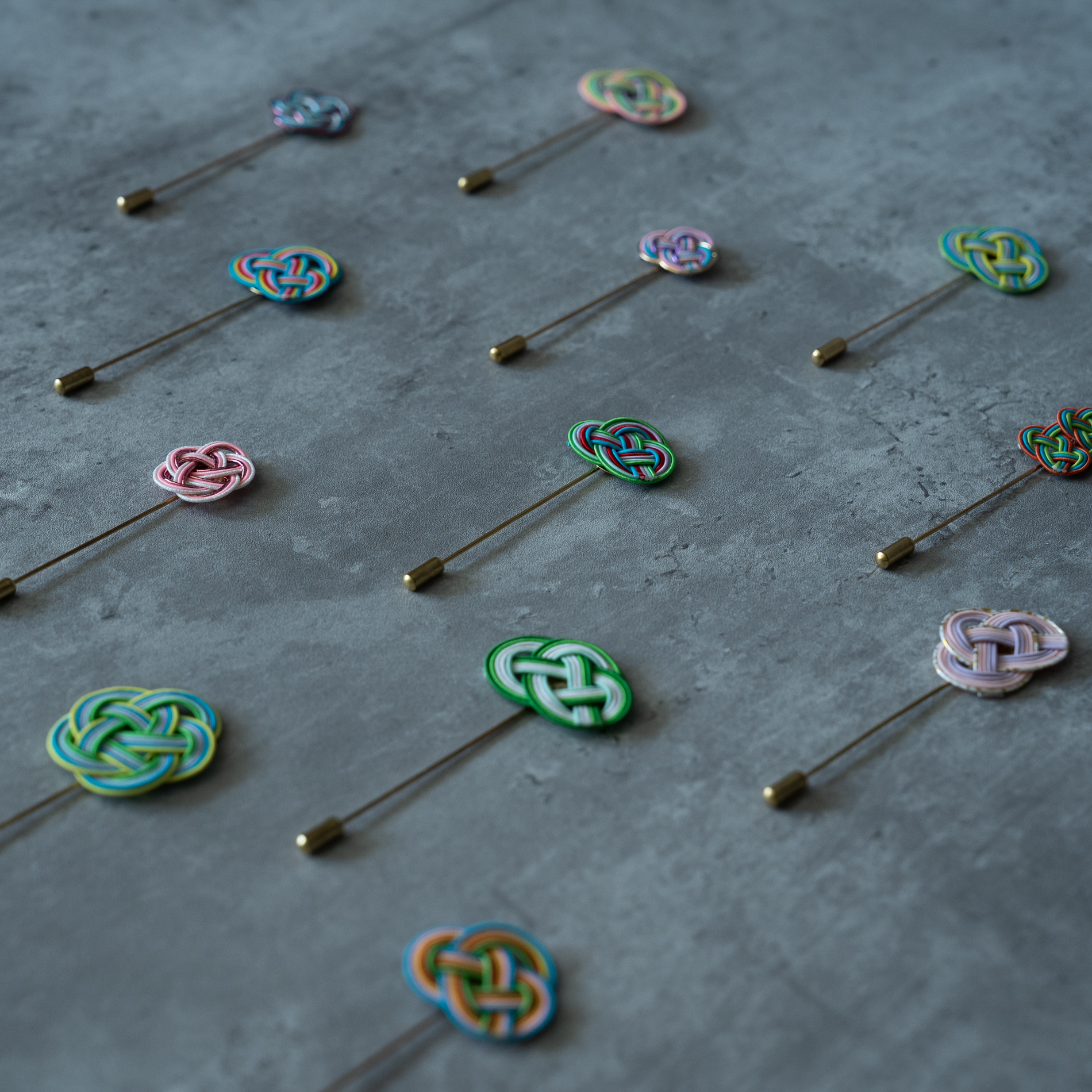 水引繩結心口針