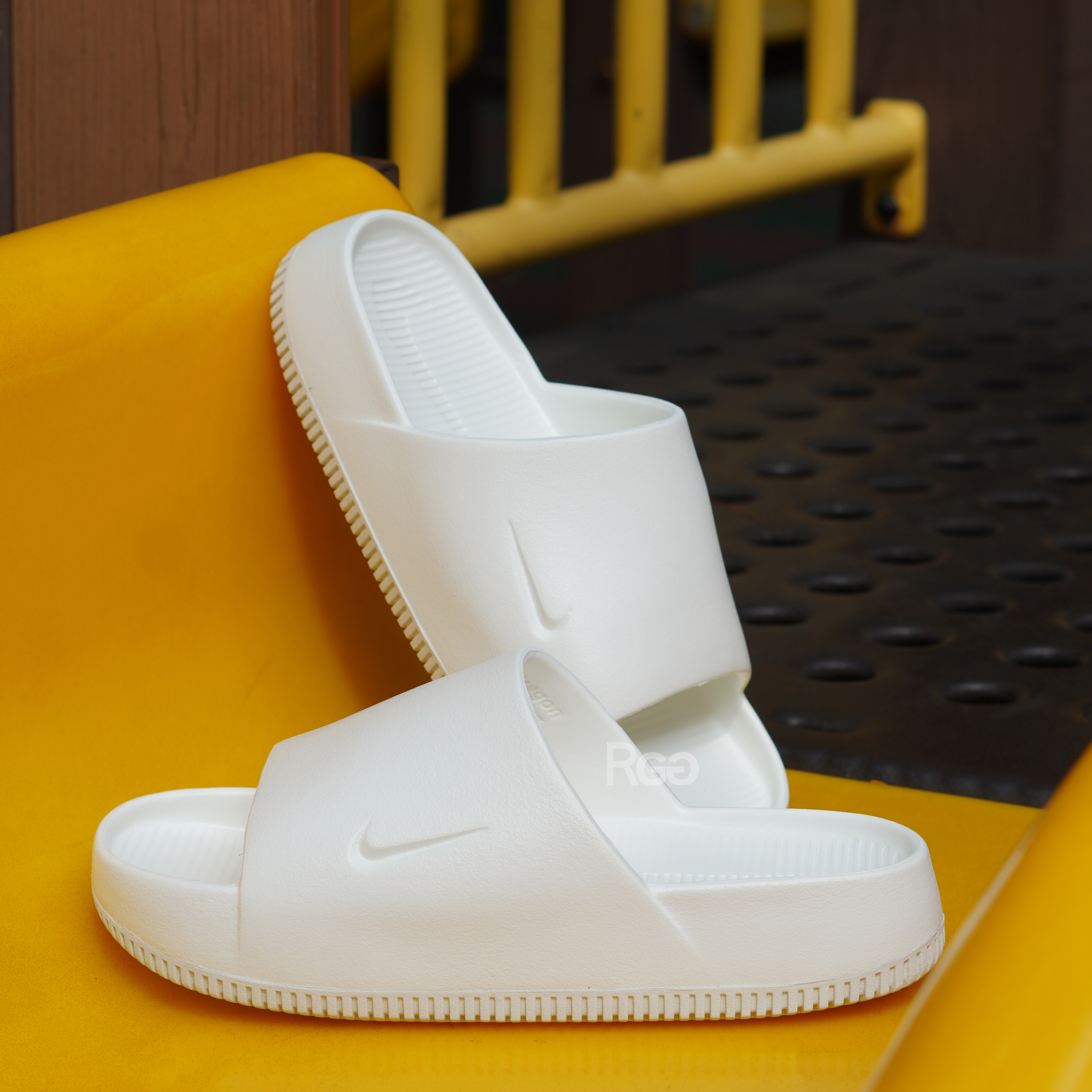 W Nike Calm Slide 白色 防水 麵包鞋 拖鞋 (DX4816-100)