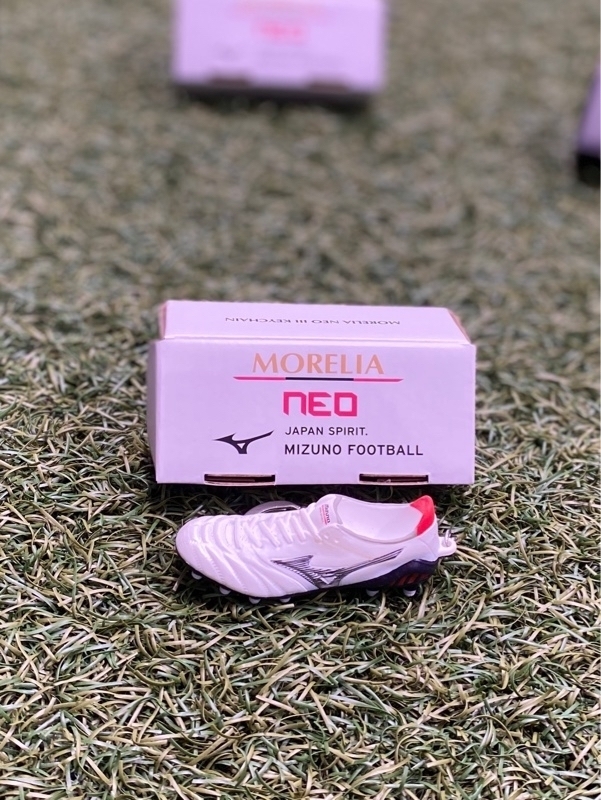 Keychain - MORELIA NEO 3 (White)