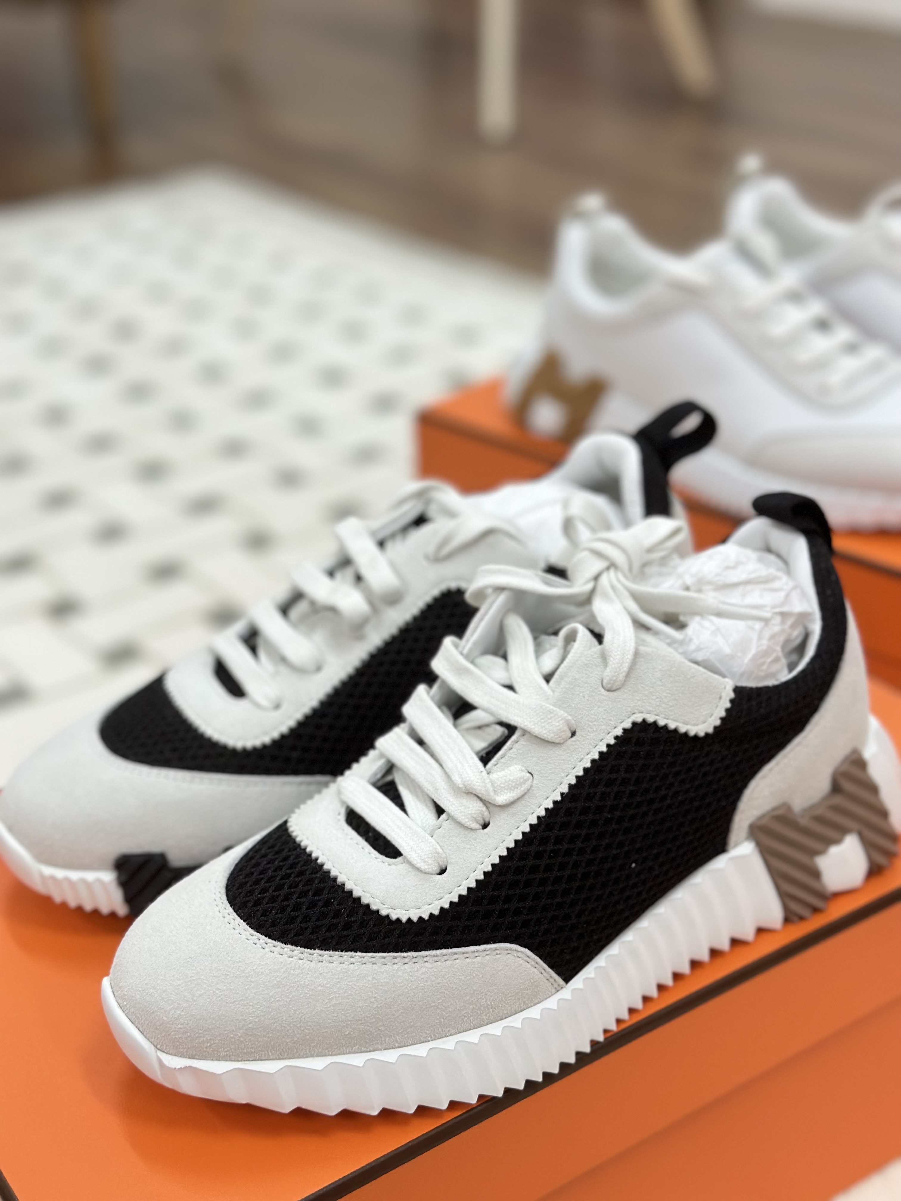 大人気☆超軽量スニーカー【HERMES】Jump ジャンプスニーカー Jump sneaker | Hermès USA