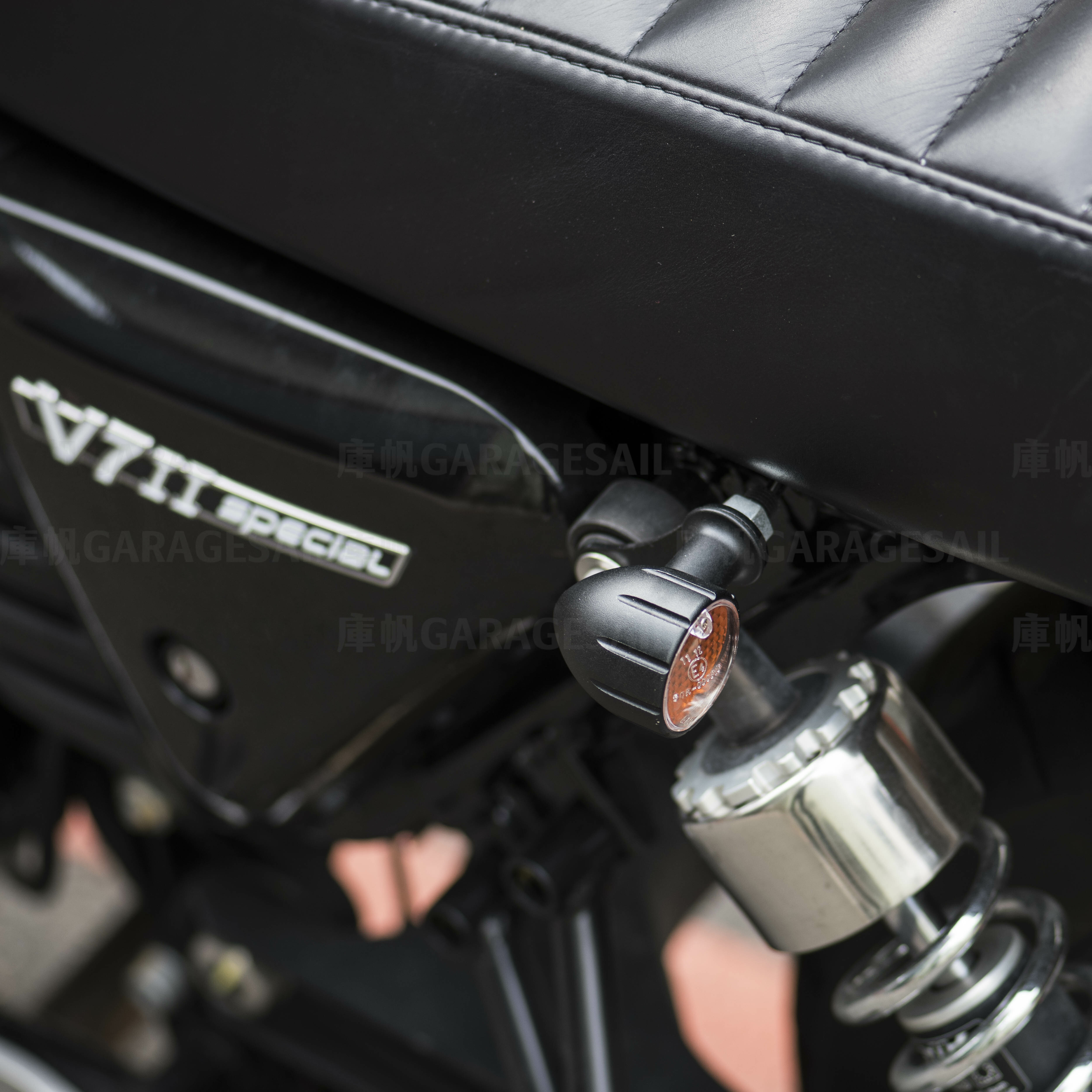 方向燈 左輪 黑