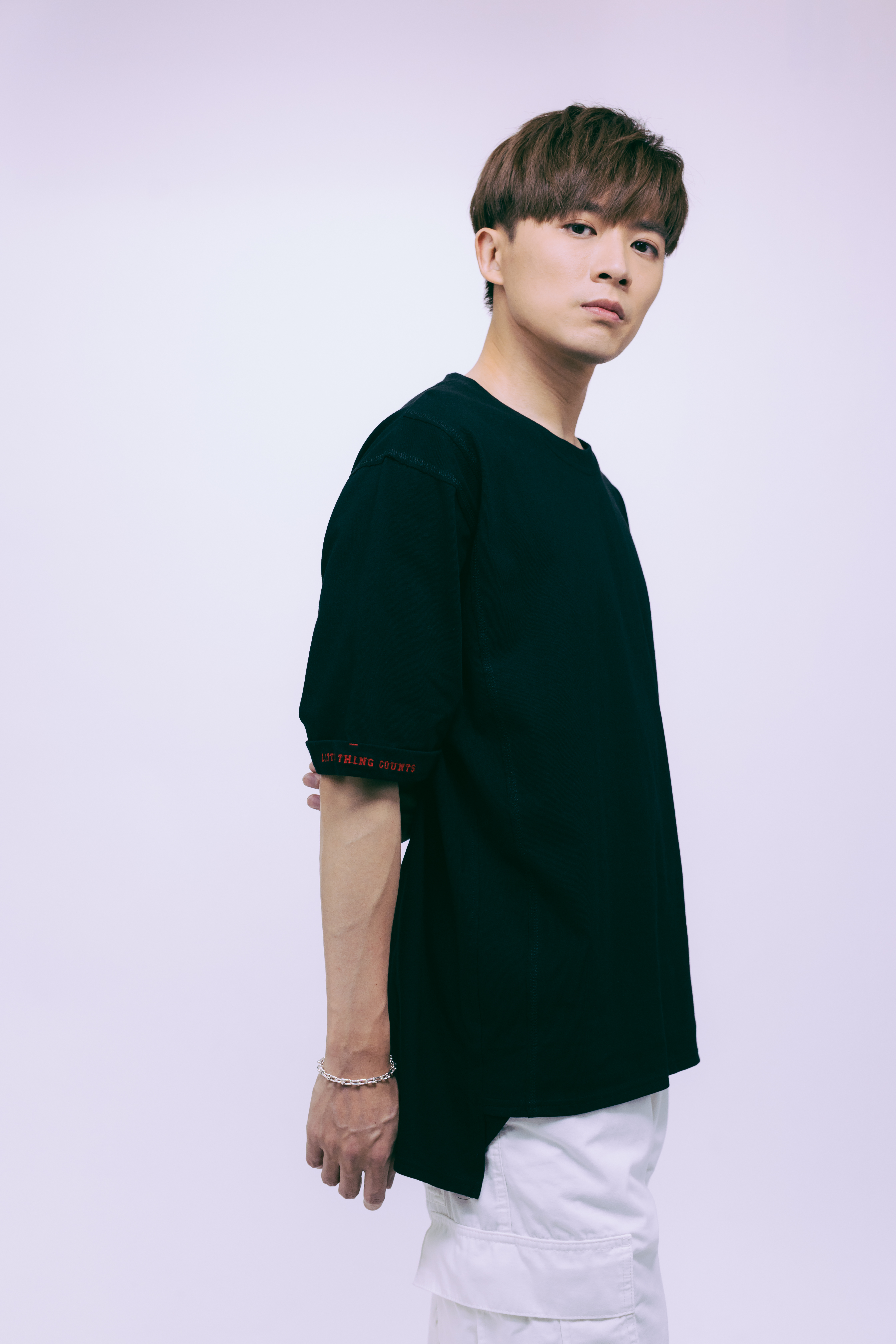 Every little counts 印花T恤 (象牙色)