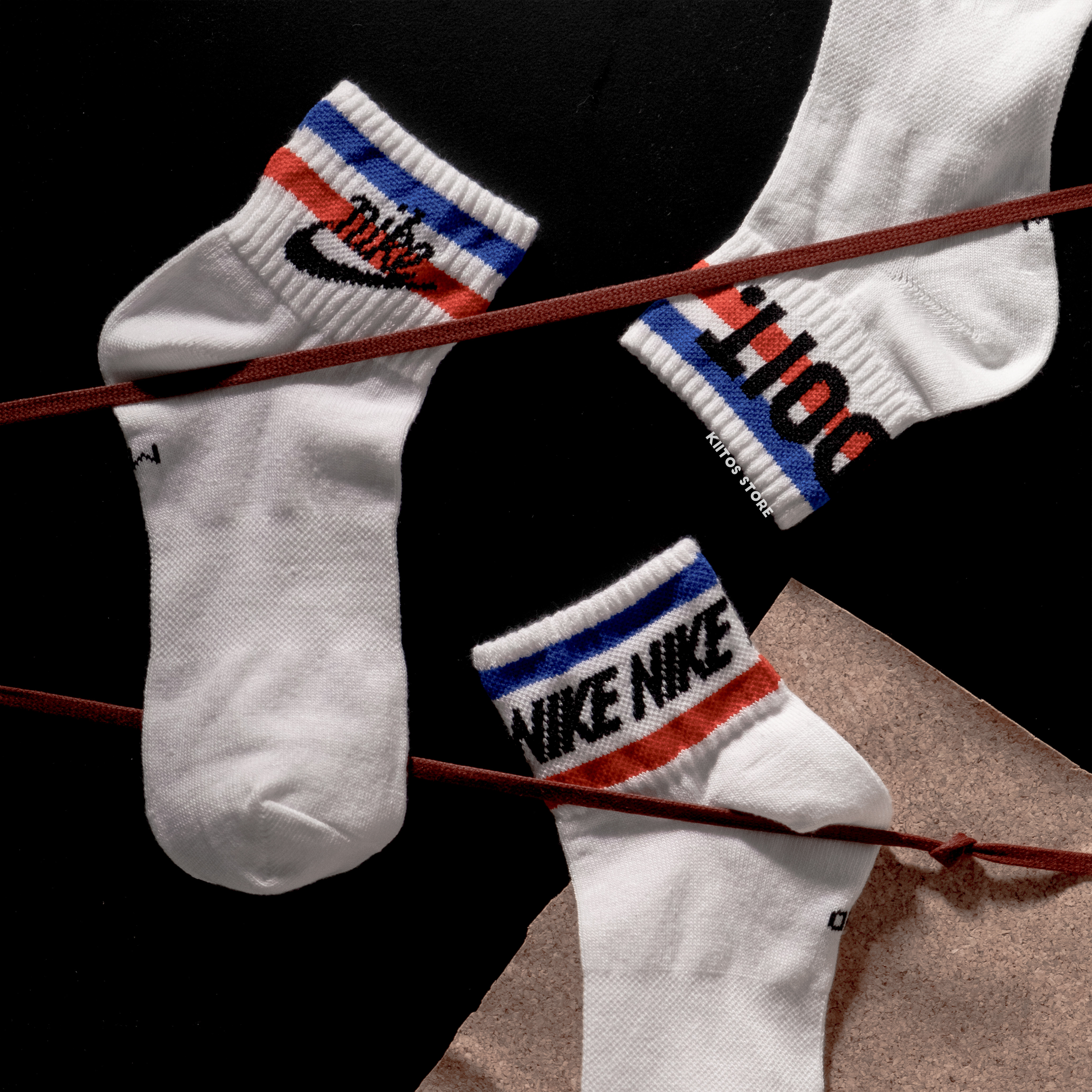 Nike Everyday Essential Logo Socks 三雙一組 復古藍紅條紋襪 DX5080-100