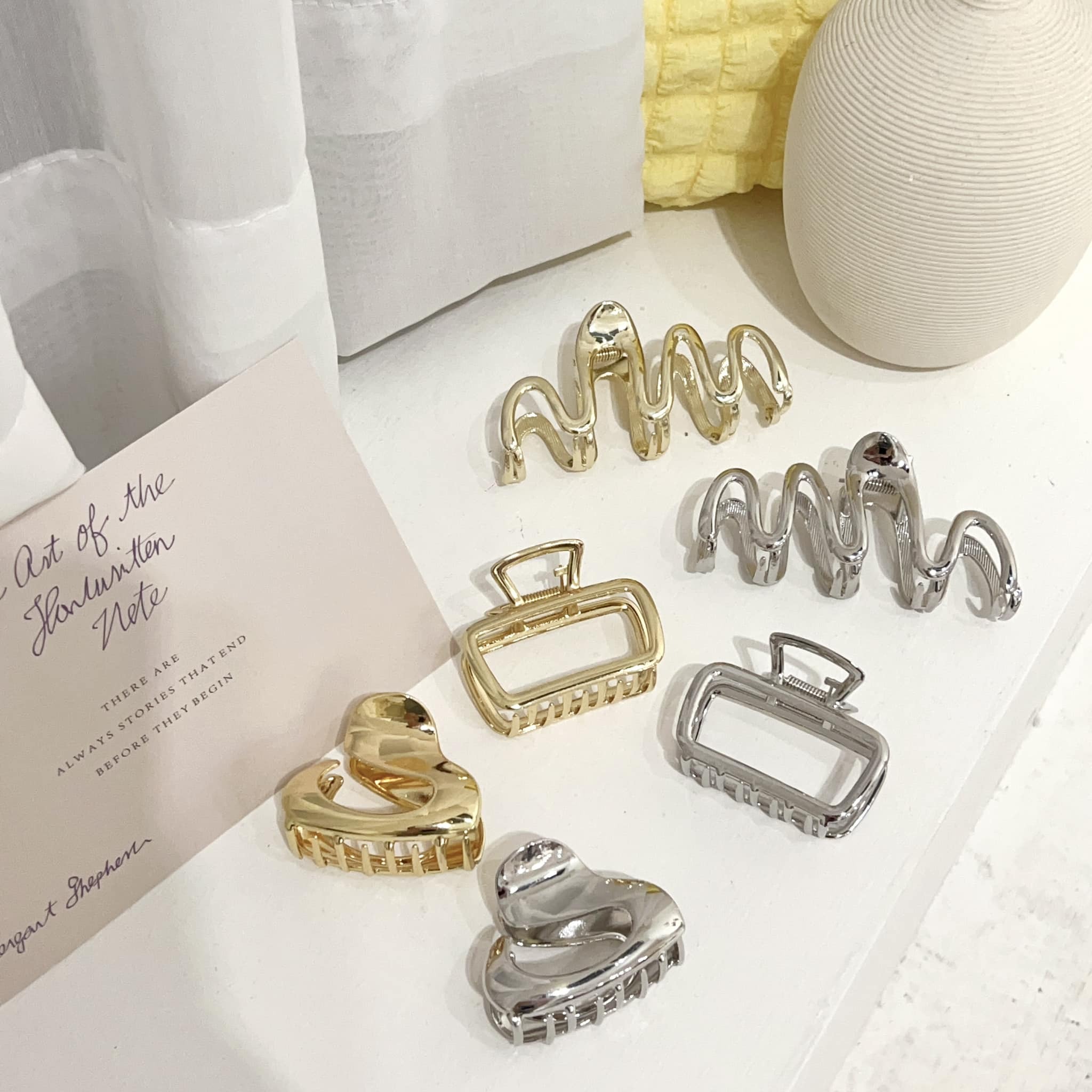 韓國冷淡風金屬鯊魚夾抓夾。三款