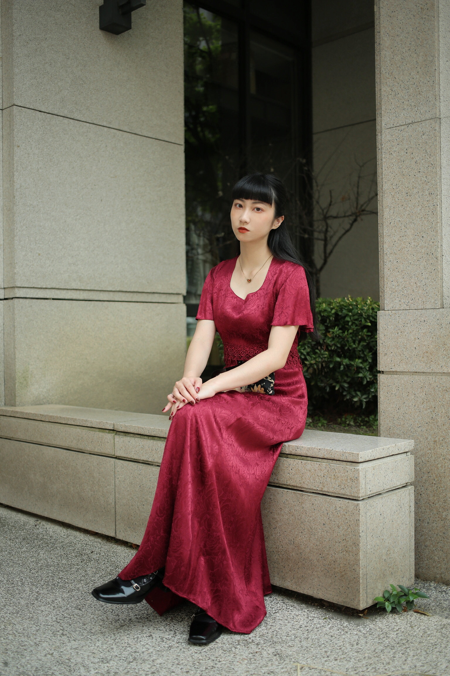 Vintage Dress/ 古著酒紅暗紋圓領後綁帶長禮服
