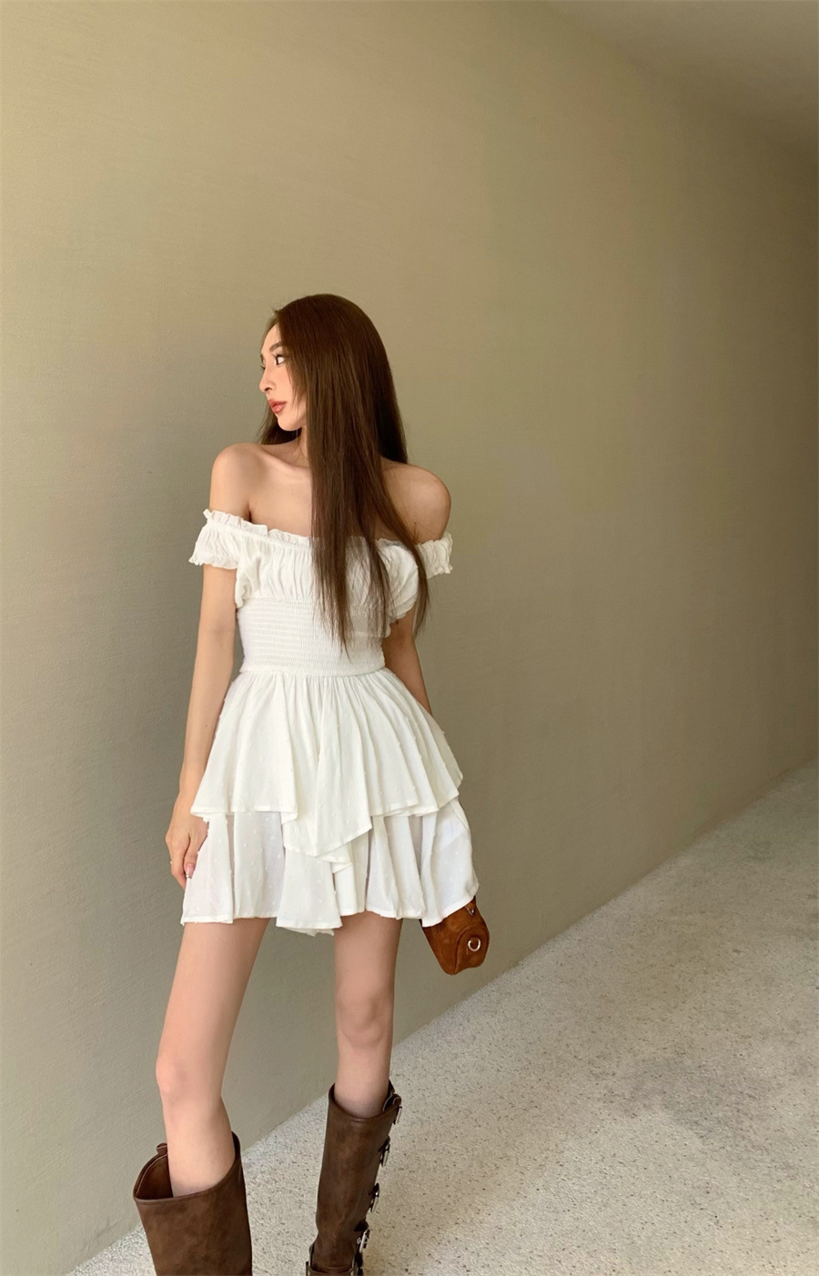 彈性露肩蛋糕小洋裝(黑/白)