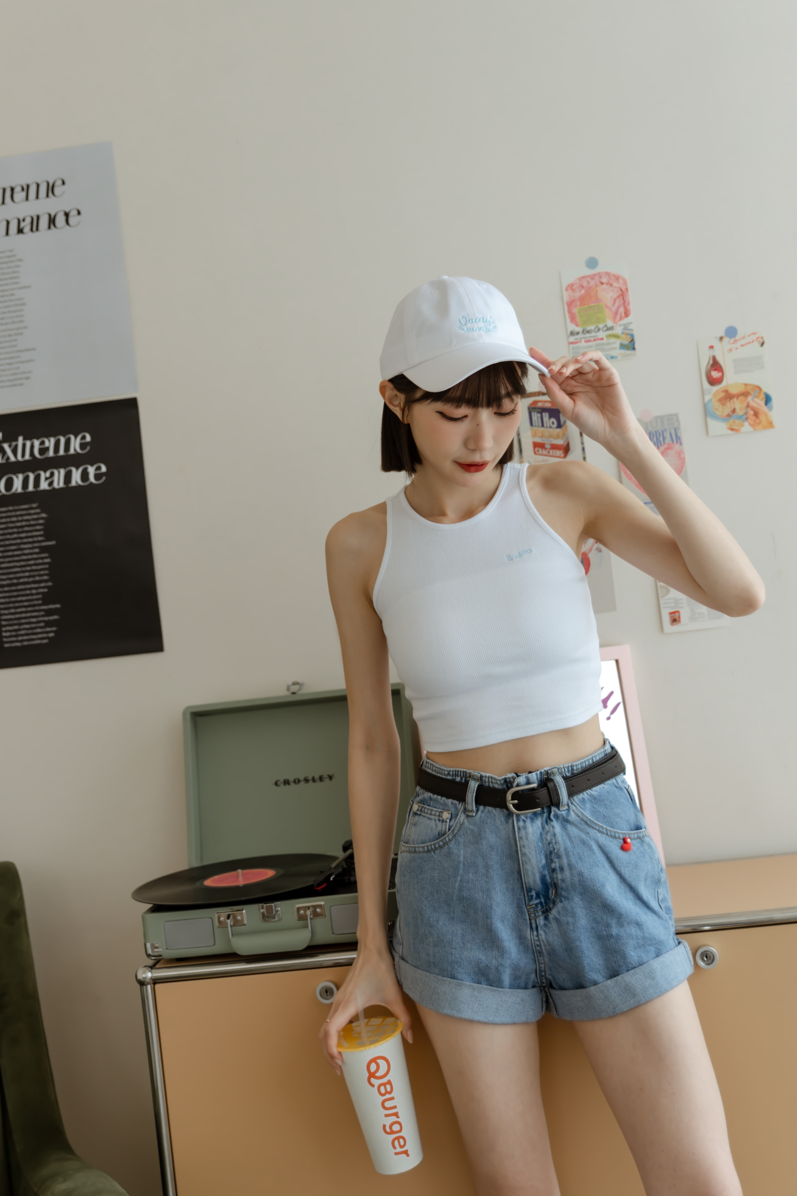 Eupho刺繡歐美削肩背心