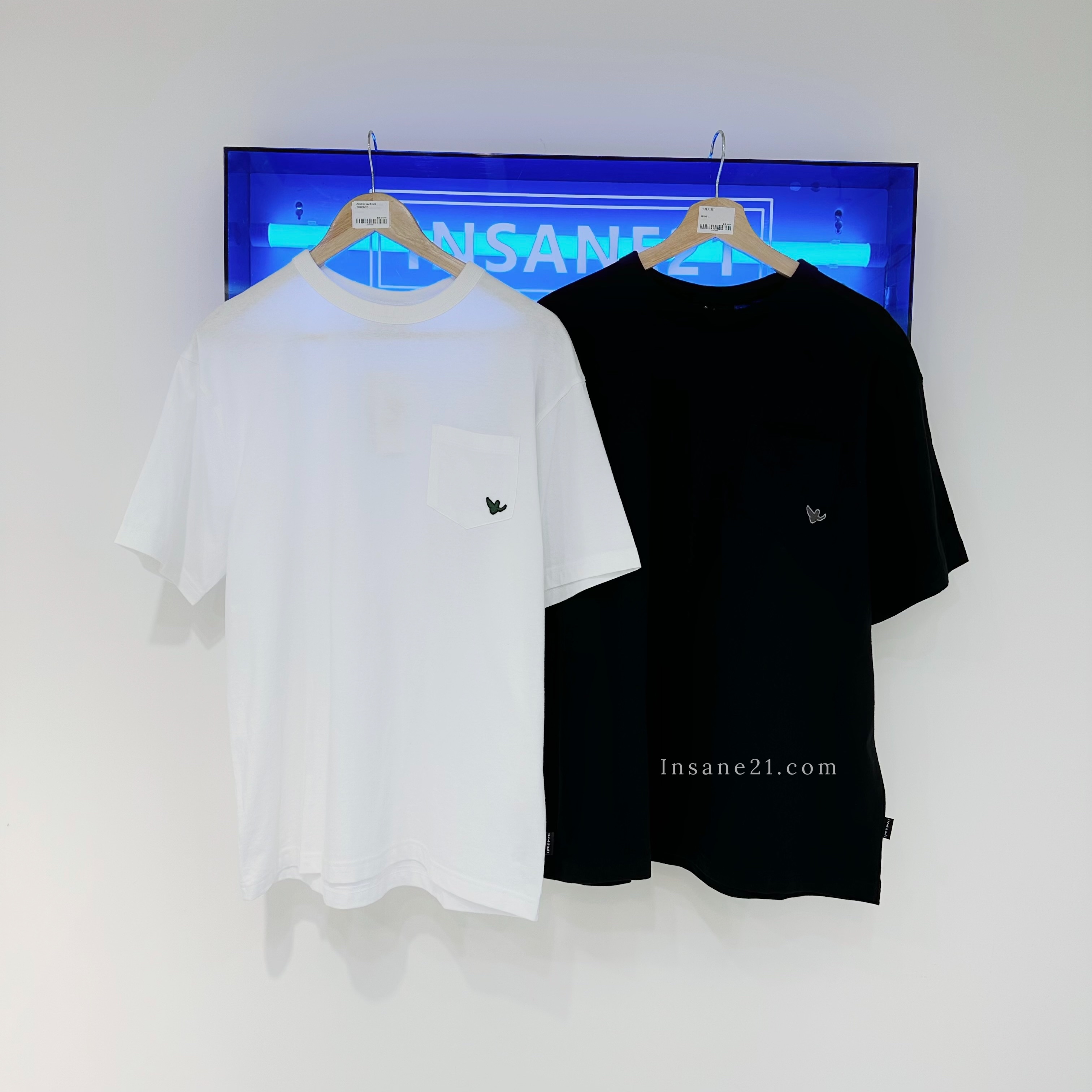 WHAT IT ISNT 小飛人包T組合價 黑 // 白