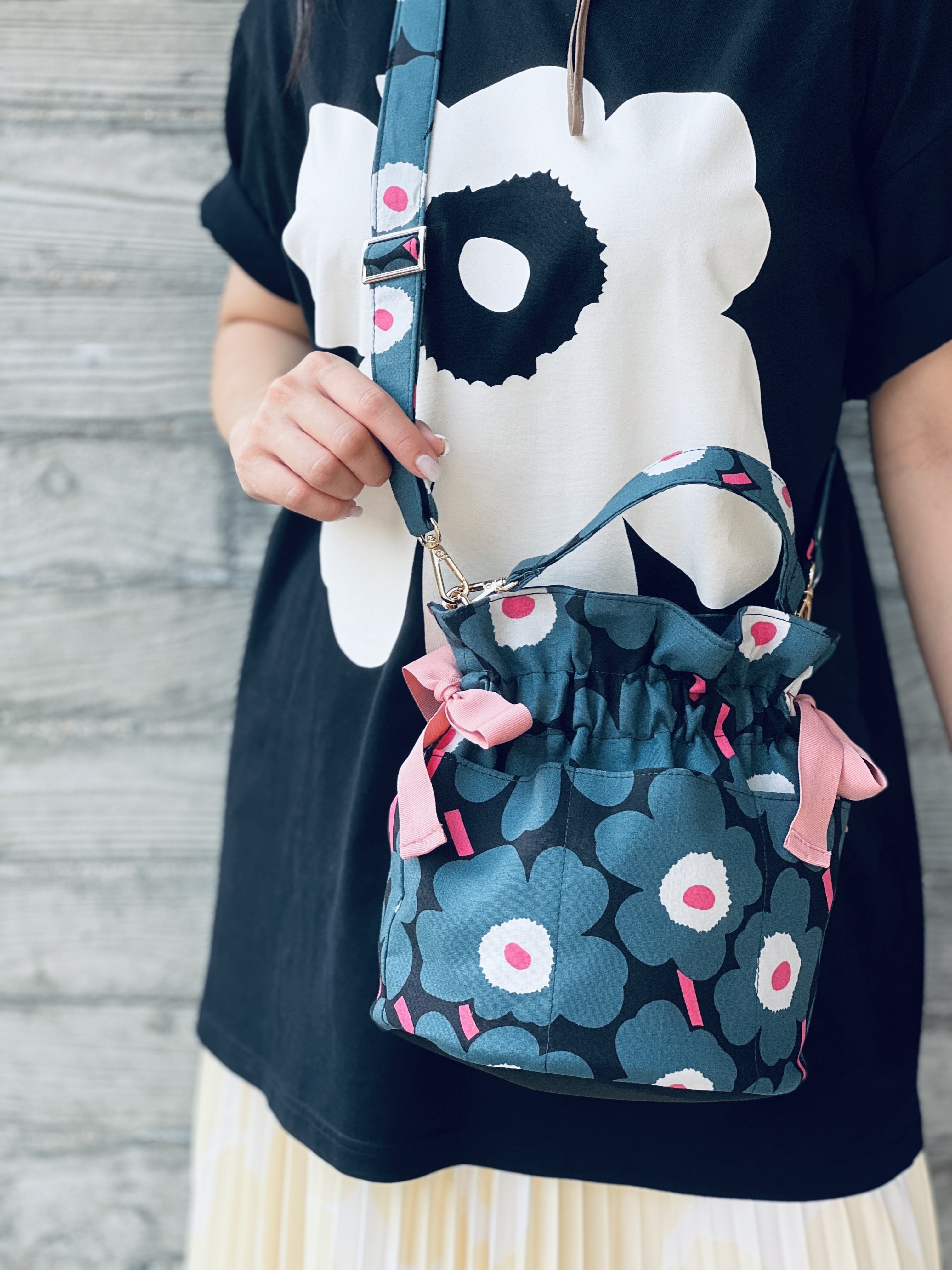 Bucket Bag | Marimekko fabric | 墨綠色 x 桃紅芯Unikko 細花