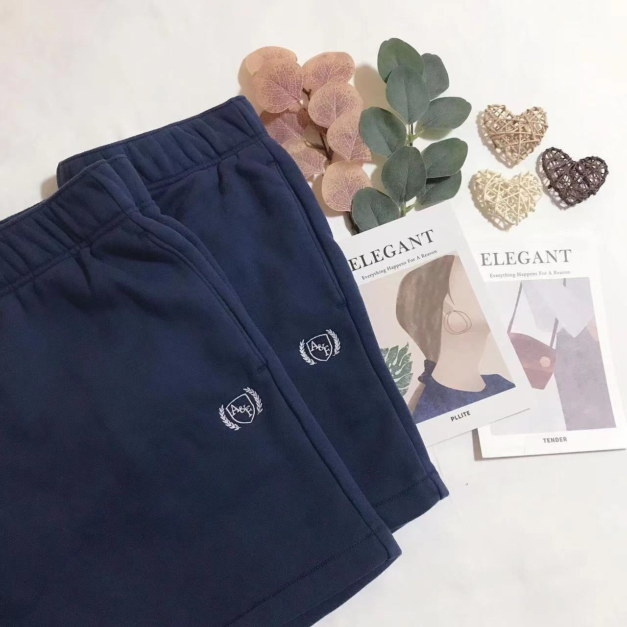 A & F LAUREL MONOGRAM SHORTS