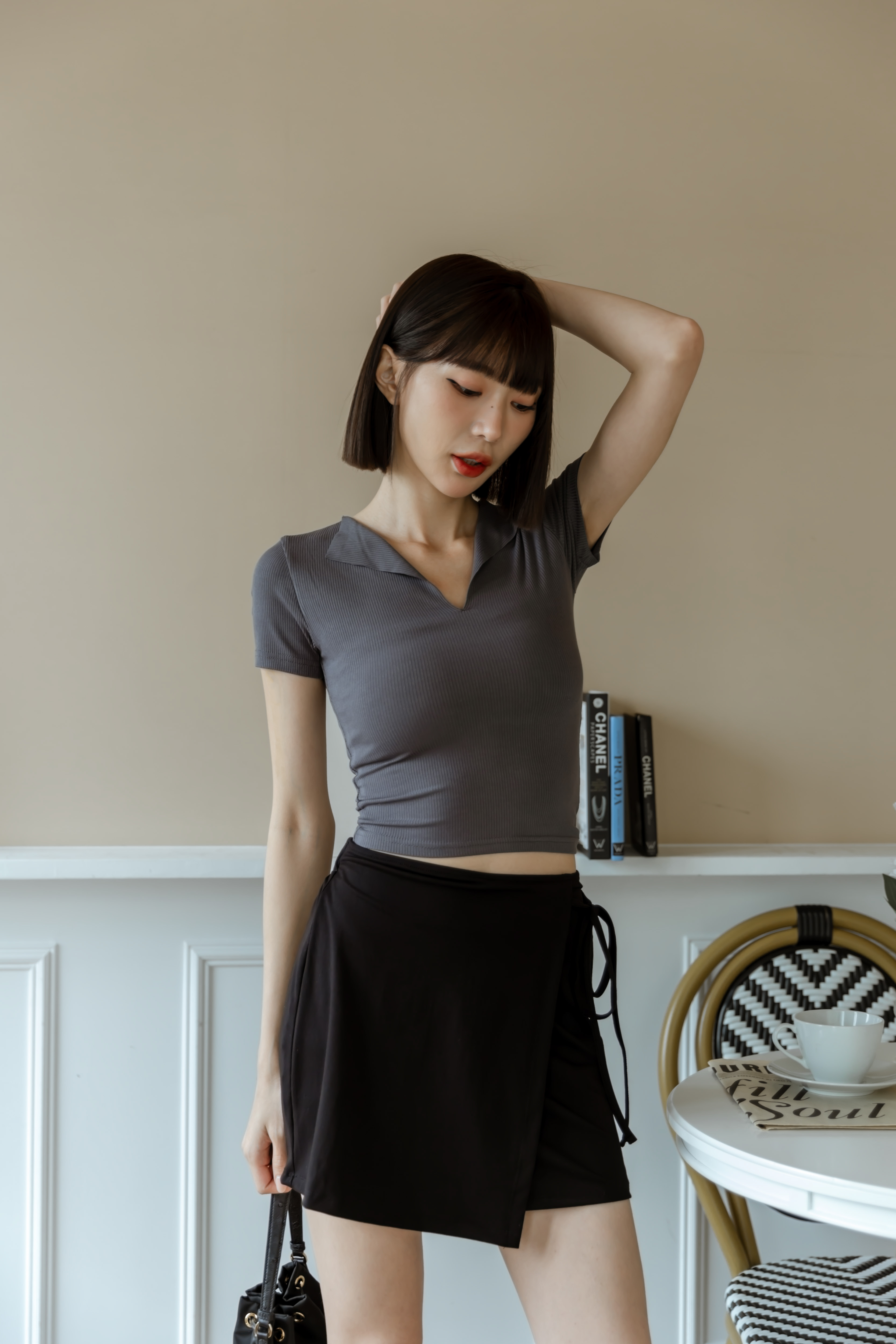 薄款彈性羅紋Ｖ領好身材T