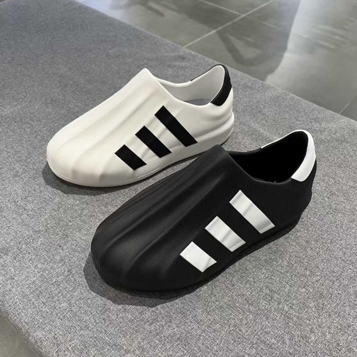 ADIDAS OG ADIFOM SUPERSTAR SLIDE 貝殼頭 拖鞋 黑/白 兩色