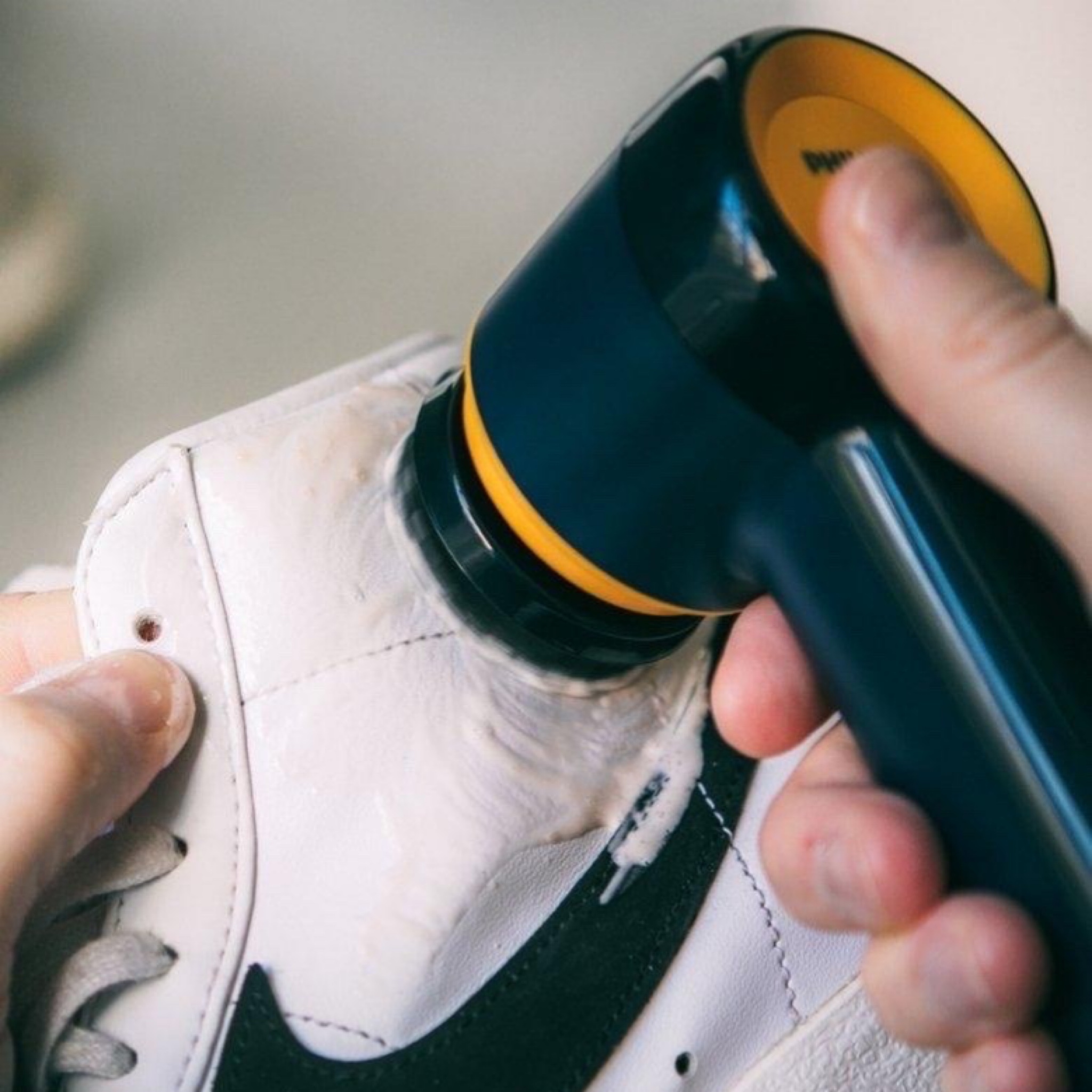 PHILIPS 飛利浦 小旋風 電動 洗鞋機 三種刷頭 去漬 除垢 清潔 洗鞋