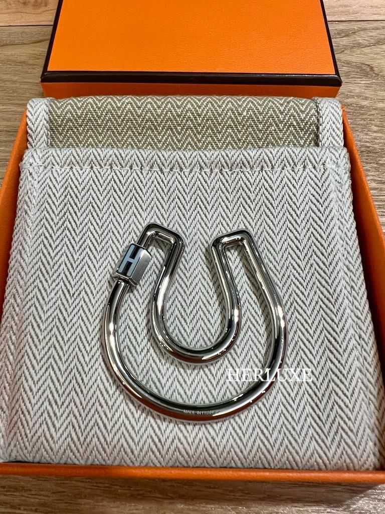 Fer A Cheval key ring blue