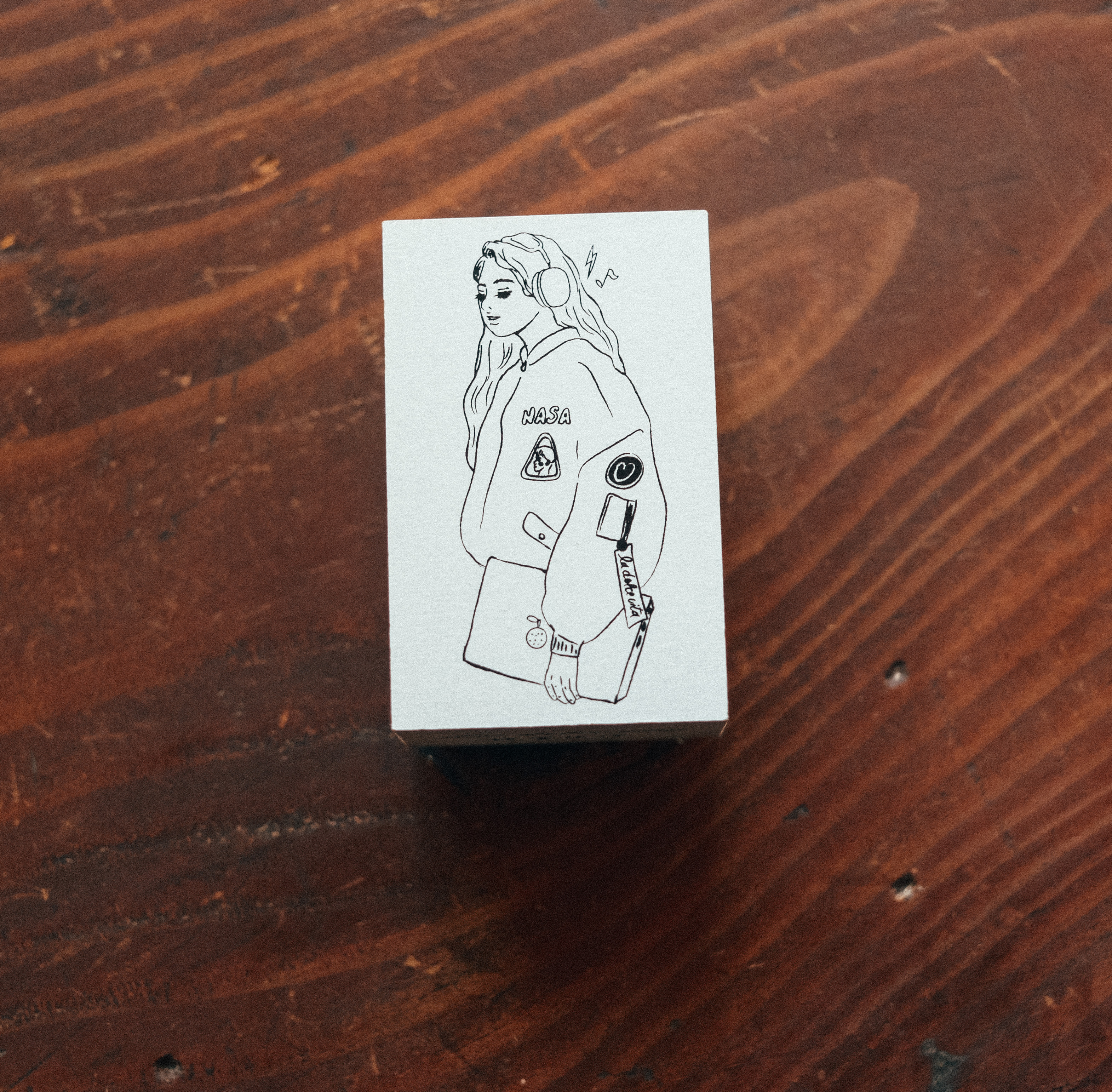 聽音樂女孩  木頭印章｜甜蜜生活