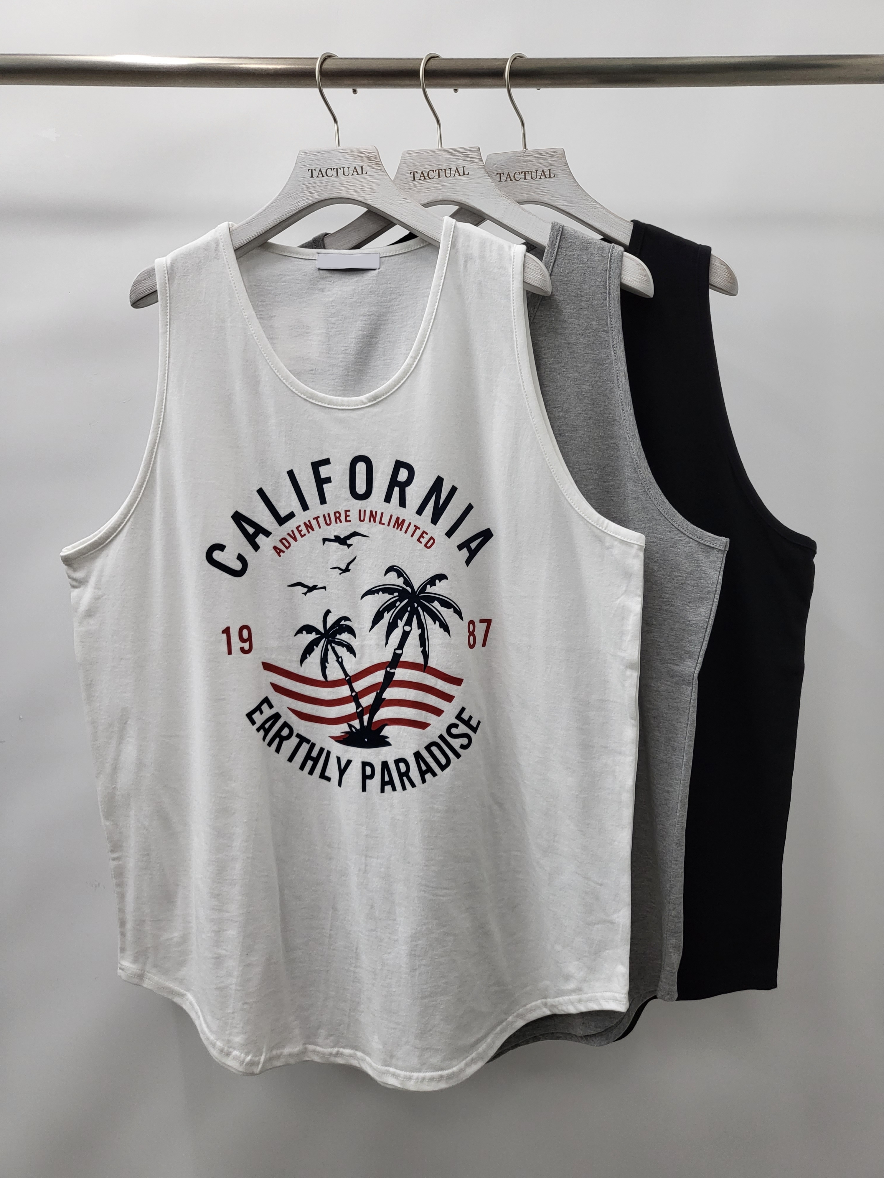 英文字圖案背心 V970