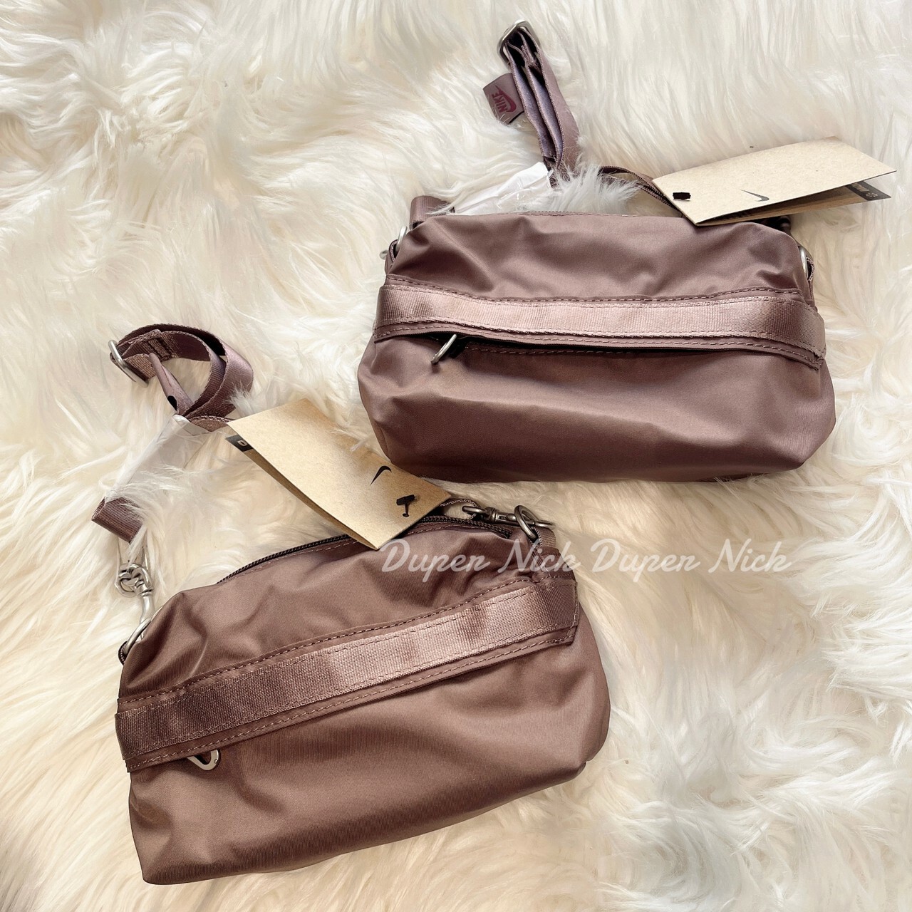 NIKE SPORTSWEAR FUTURA LUXE 紅棕 斜背包 手拿包