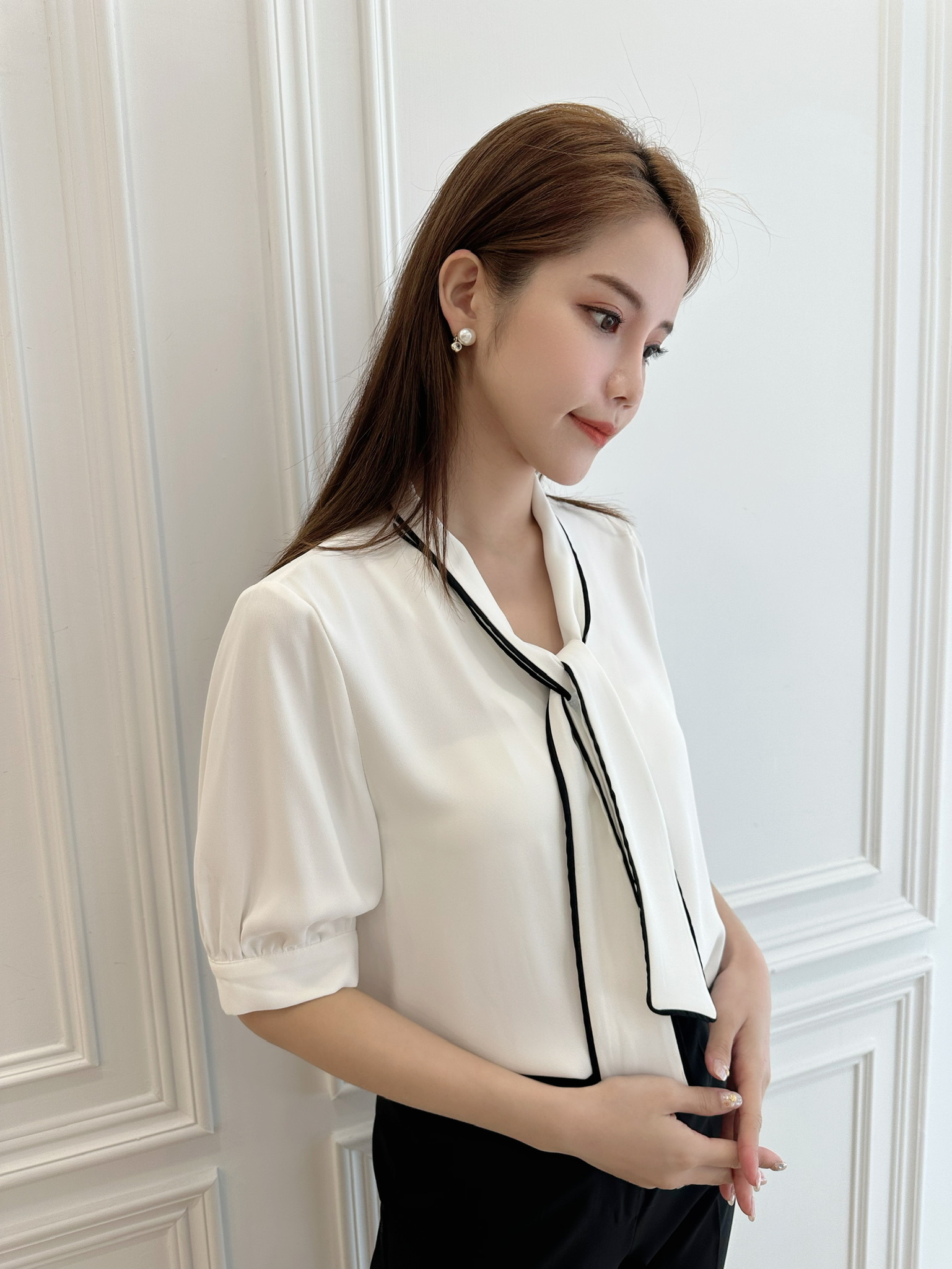 滾邊領巾上衣(短袖)