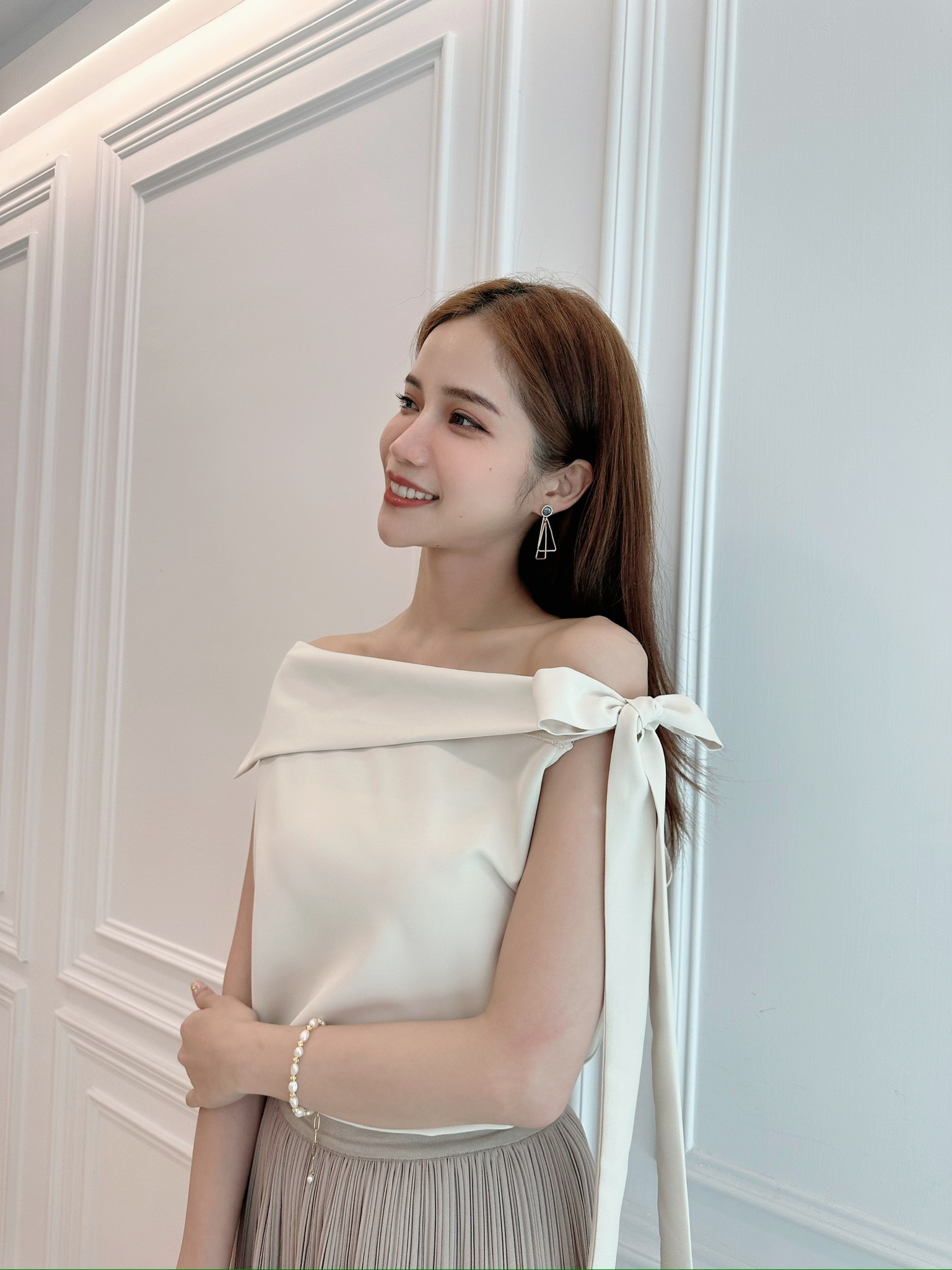 肩綁帶蝴蝶結露肩背心