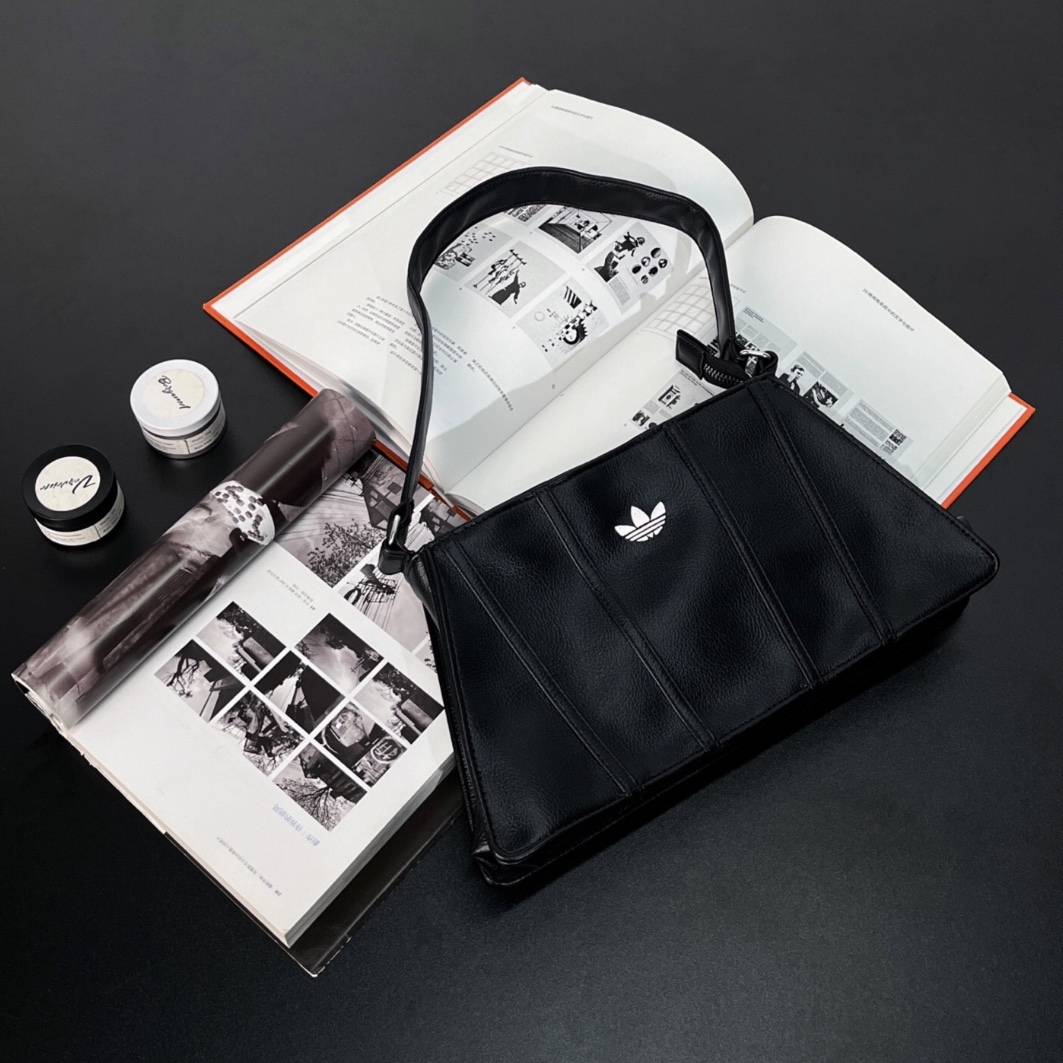 【APAIR】預購 Adidas Originals Logo Bag 手提包 單肩包 黑 balenciaga平替款 IL9610