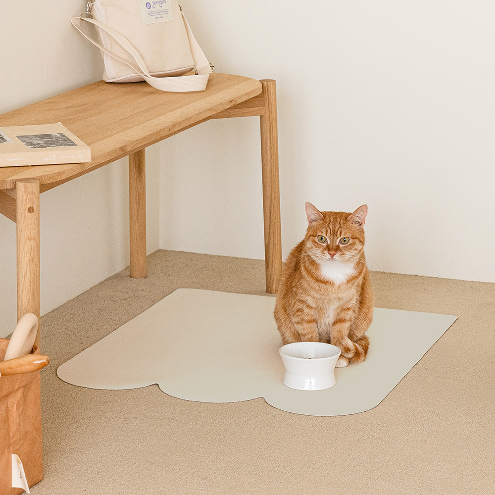 《 GURUGURU 》寵物防滑墊｜吐司麵包