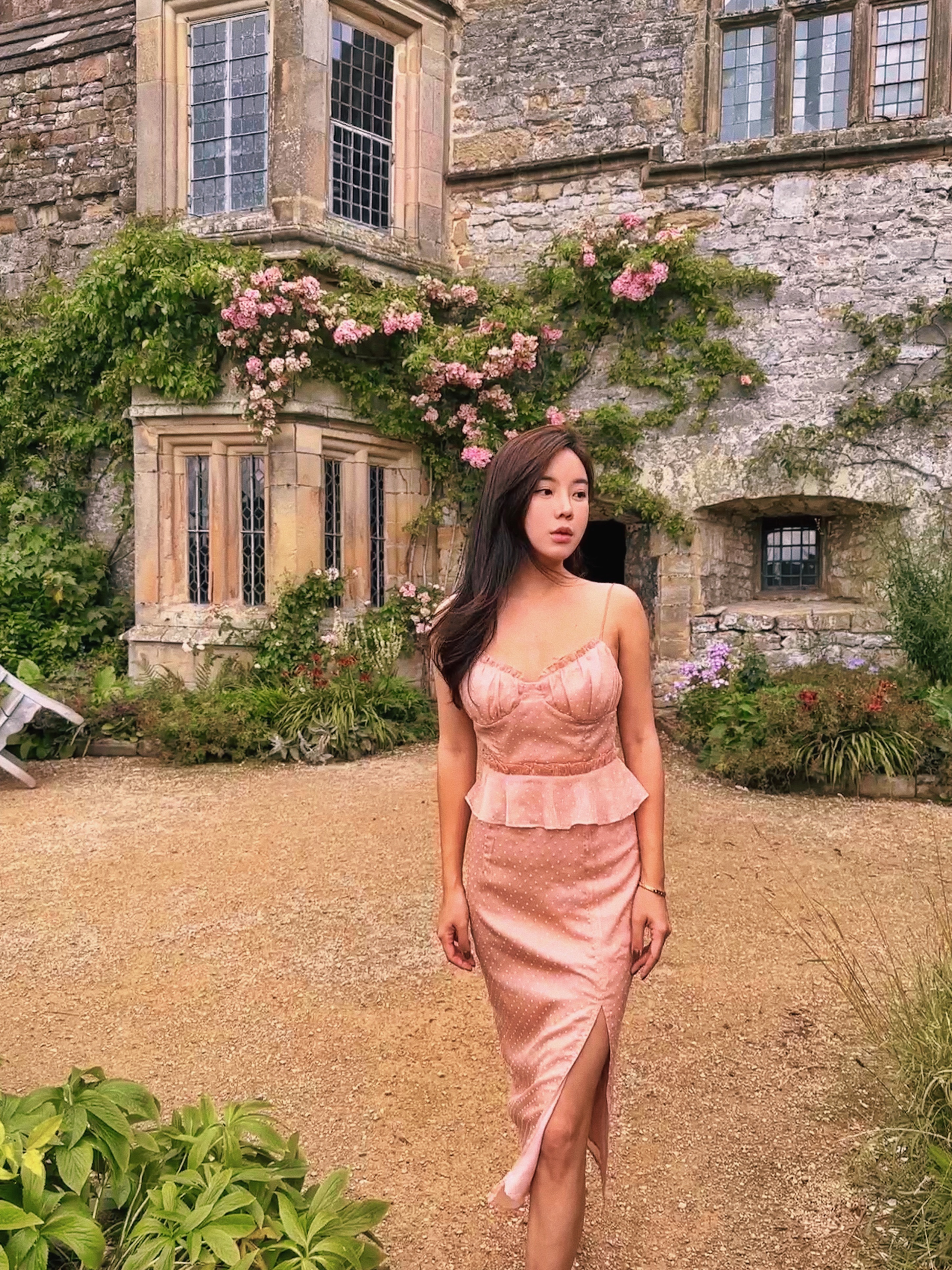 Love 簡愛 波點細肩開衩長洋裝